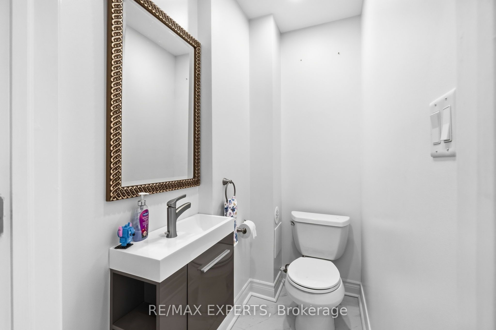 10060 Keele Street 7 Property Photo 26