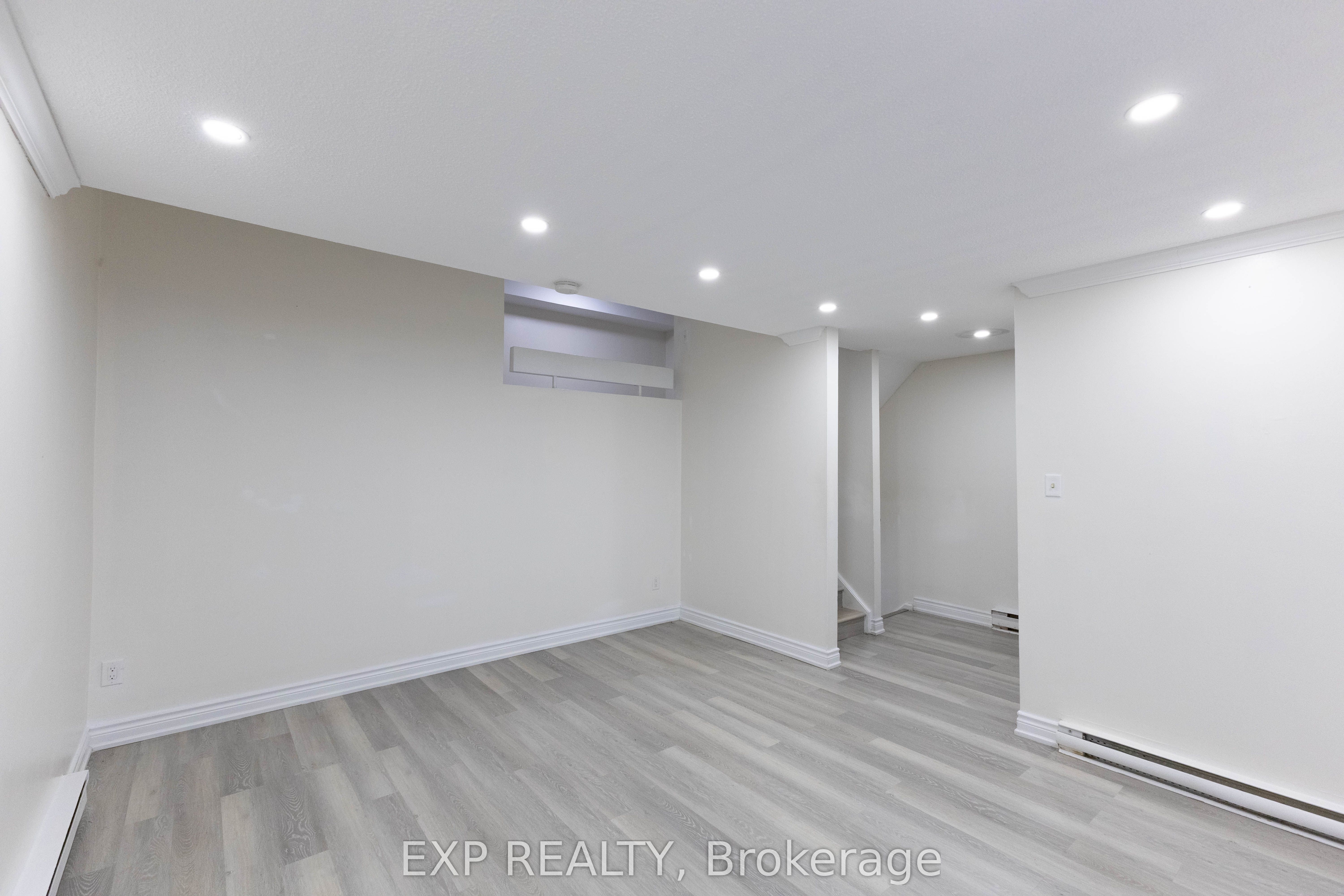 248 Milestone Crescent 120 Property Photo 14
