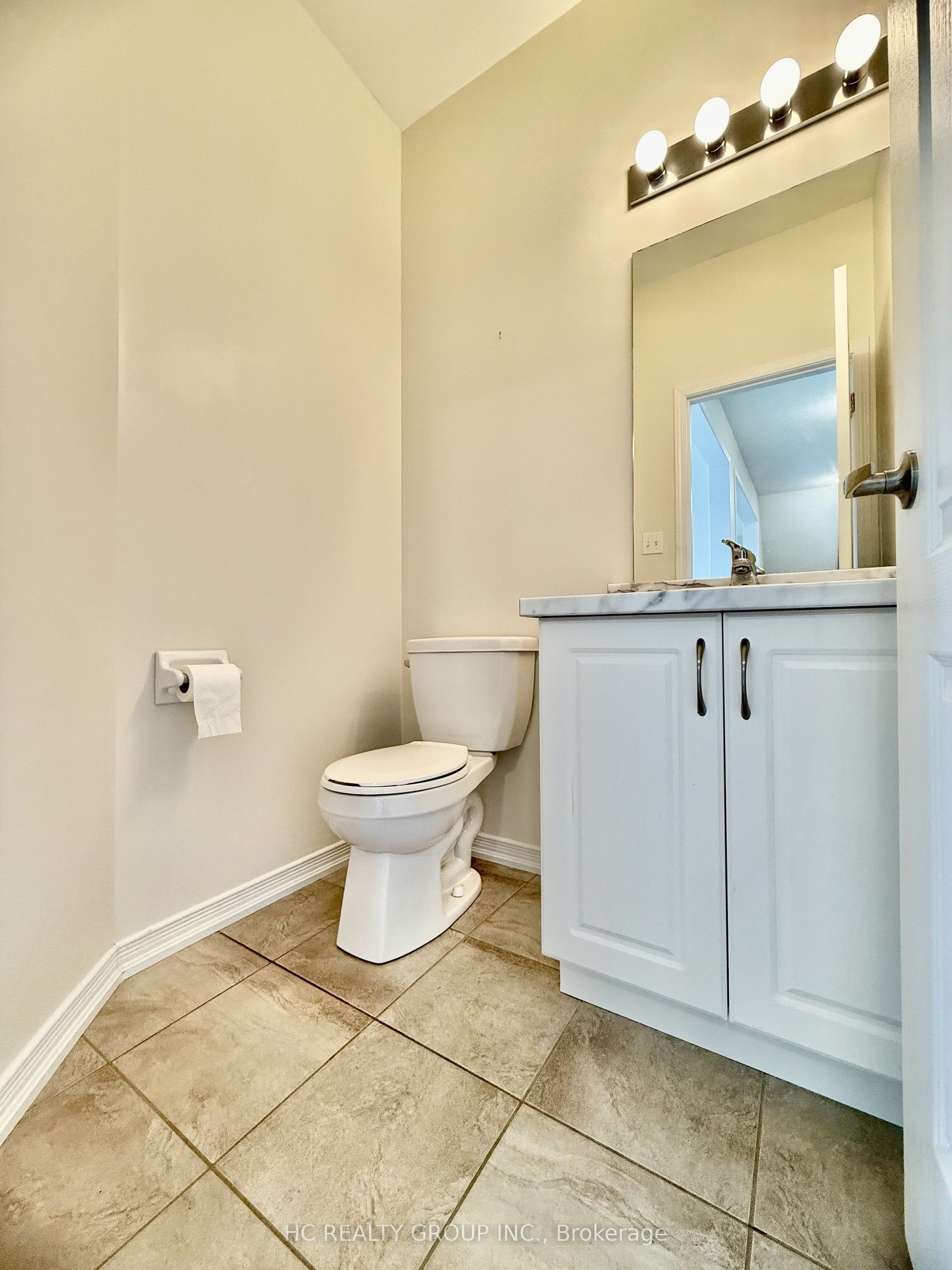 1403 Sheldon Street Property Photo 9