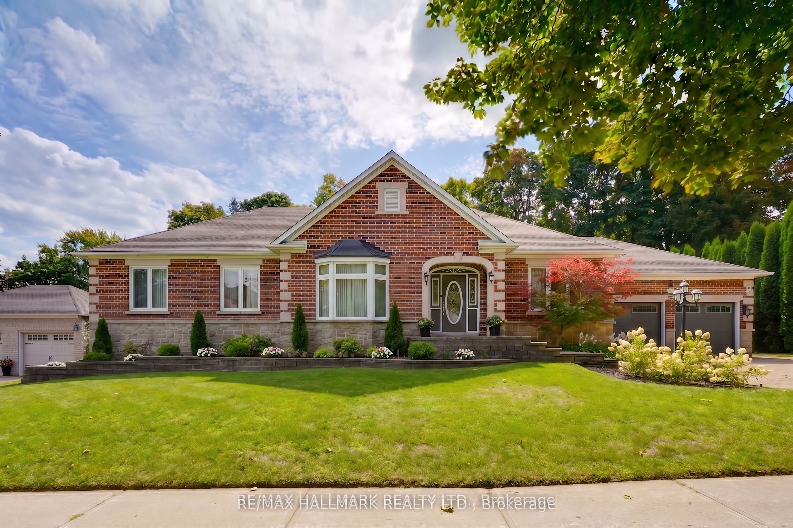 71 Willow Farm Lane Property Photo 1