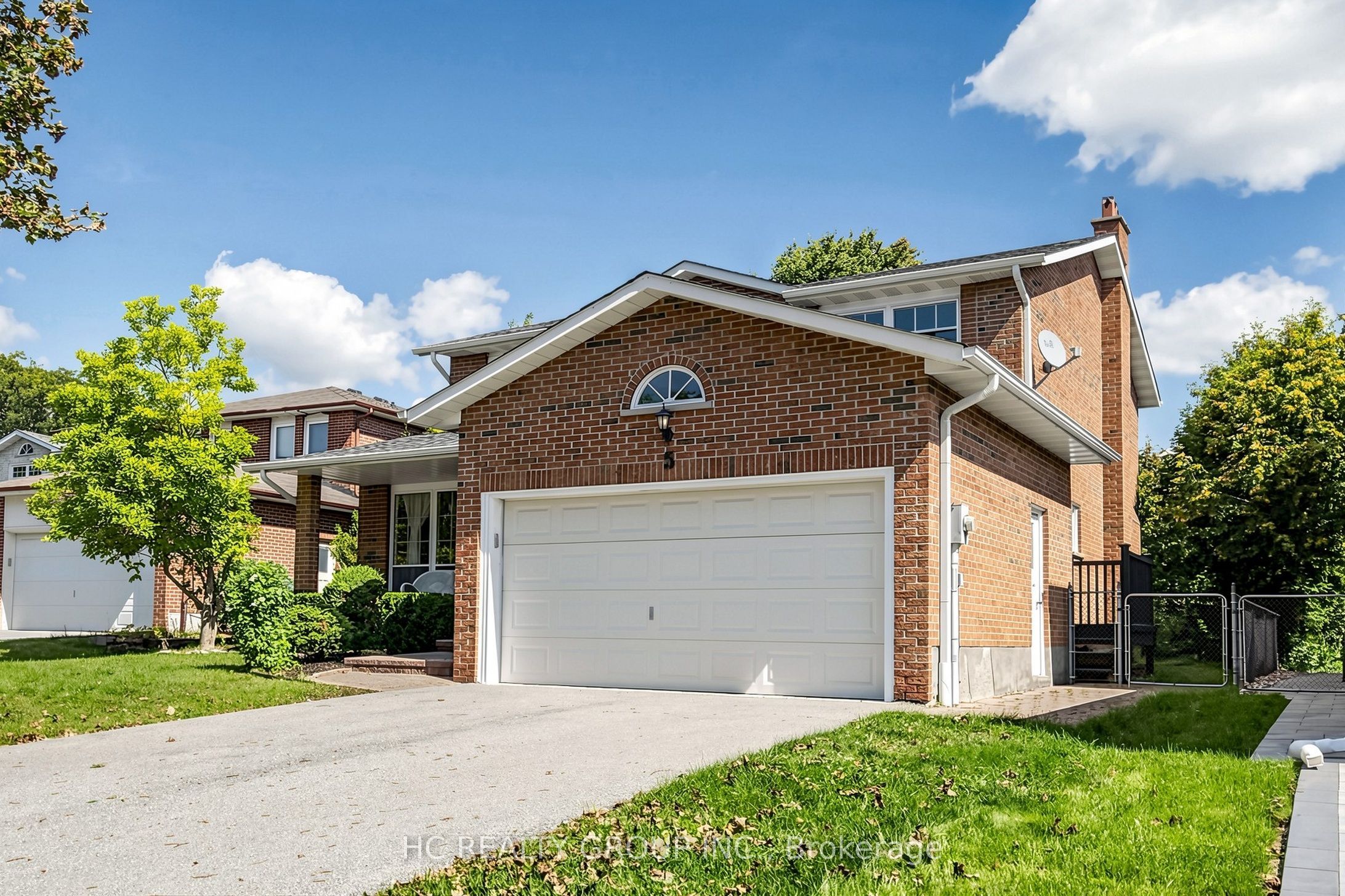 5 Standish Crescent Property Photo 3