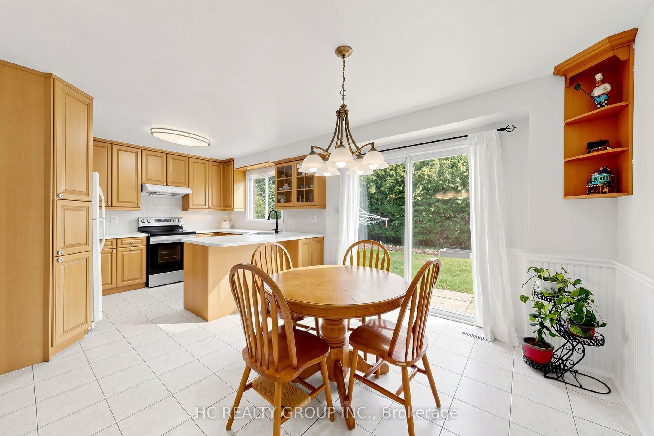 5 Standish Crescent Property Photo 15