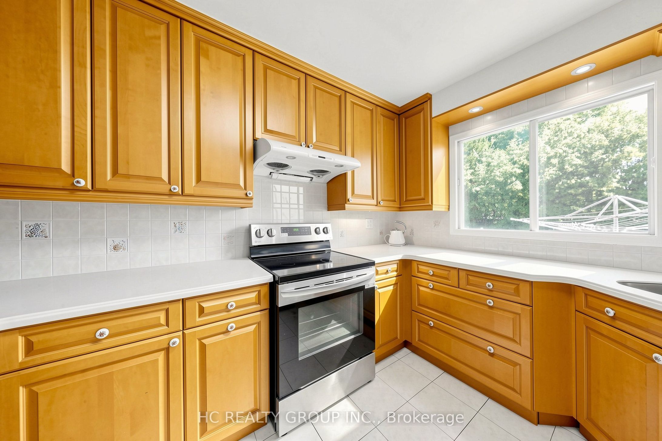 5 Standish Crescent Property Photo 18