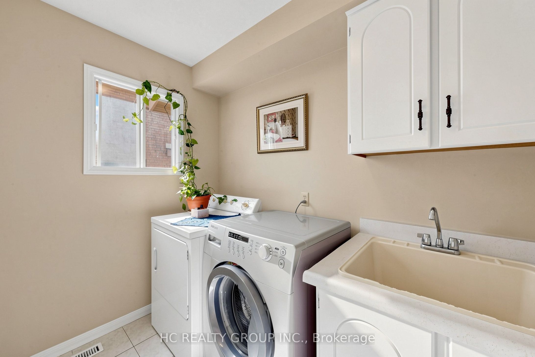 5 Standish Crescent Property Photo 21
