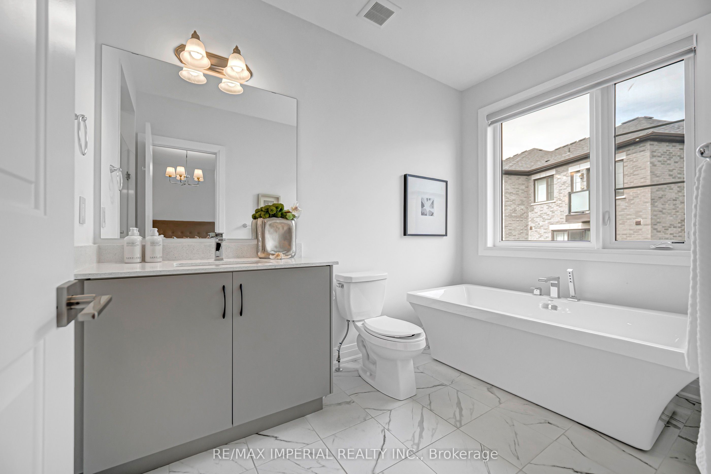 212 Vermont Avenue Property Photo 25