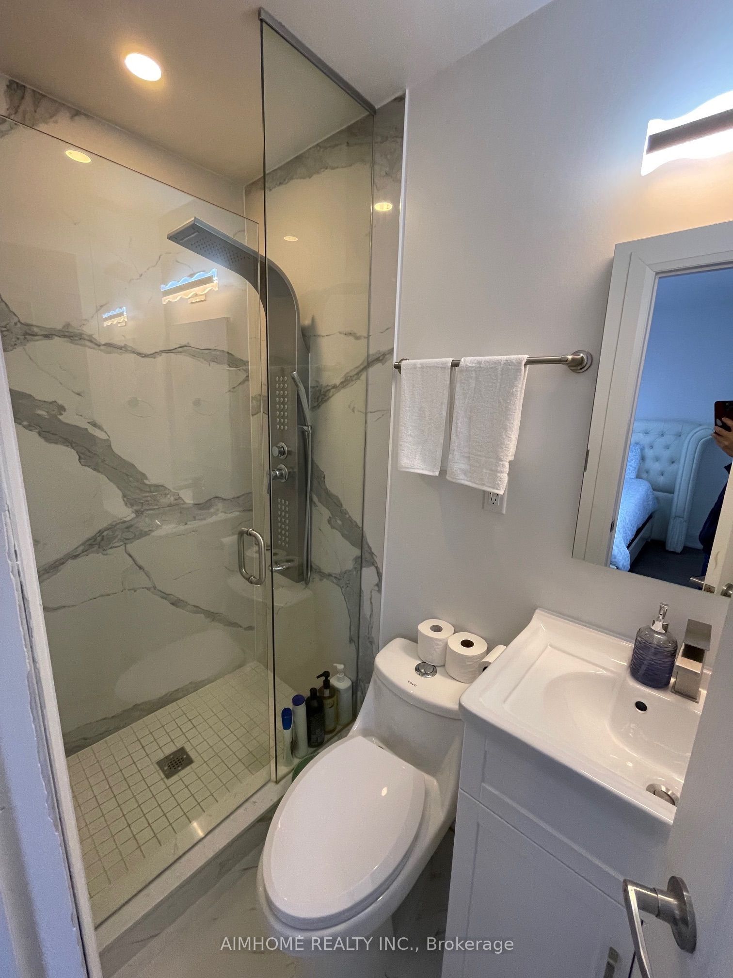 166 Fincham Avenue Main Property Photo 10