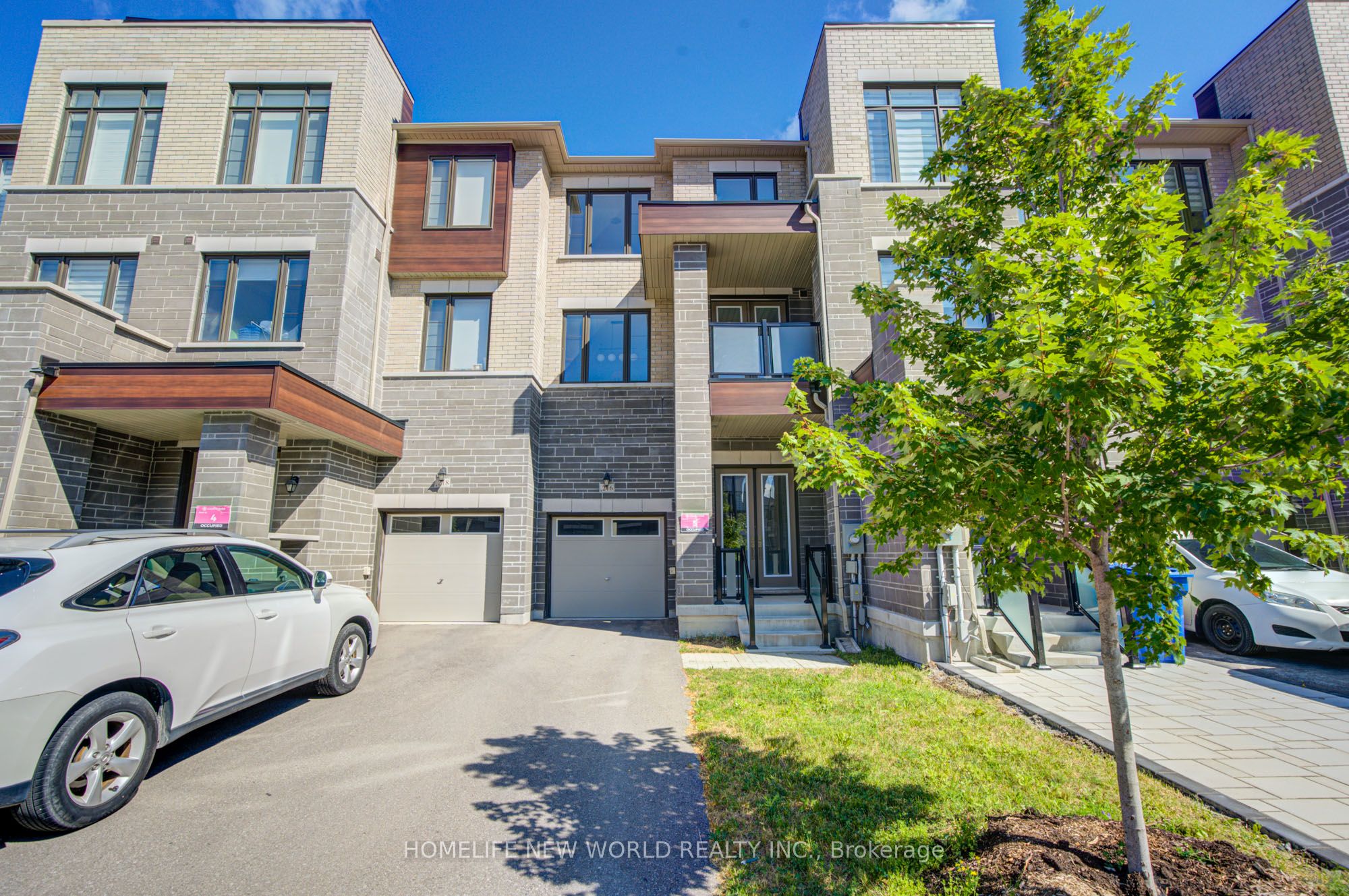 216 Vermont Avenue Property Photo 2