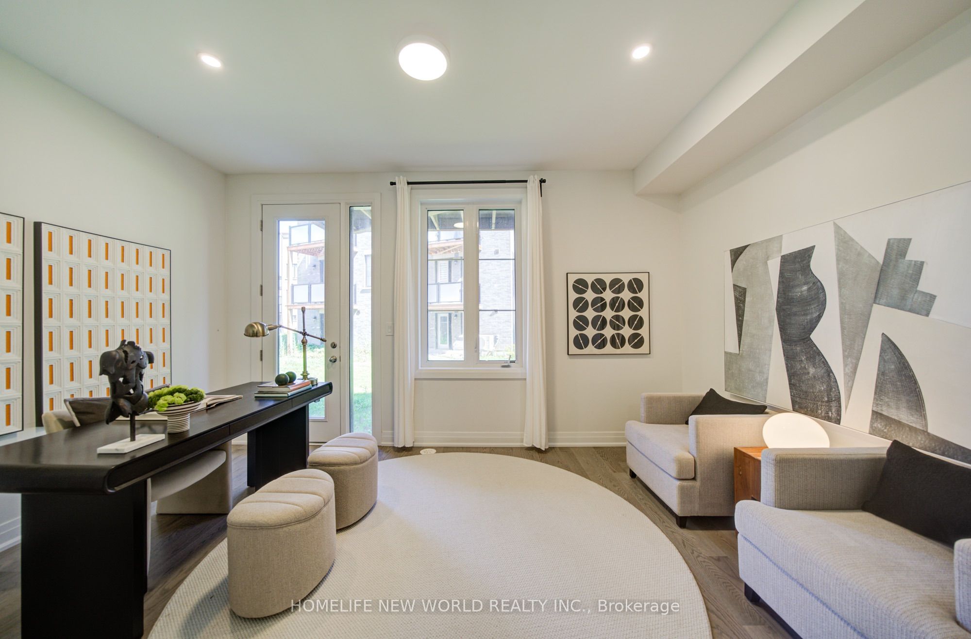 216 Vermont Avenue Property Photo 8