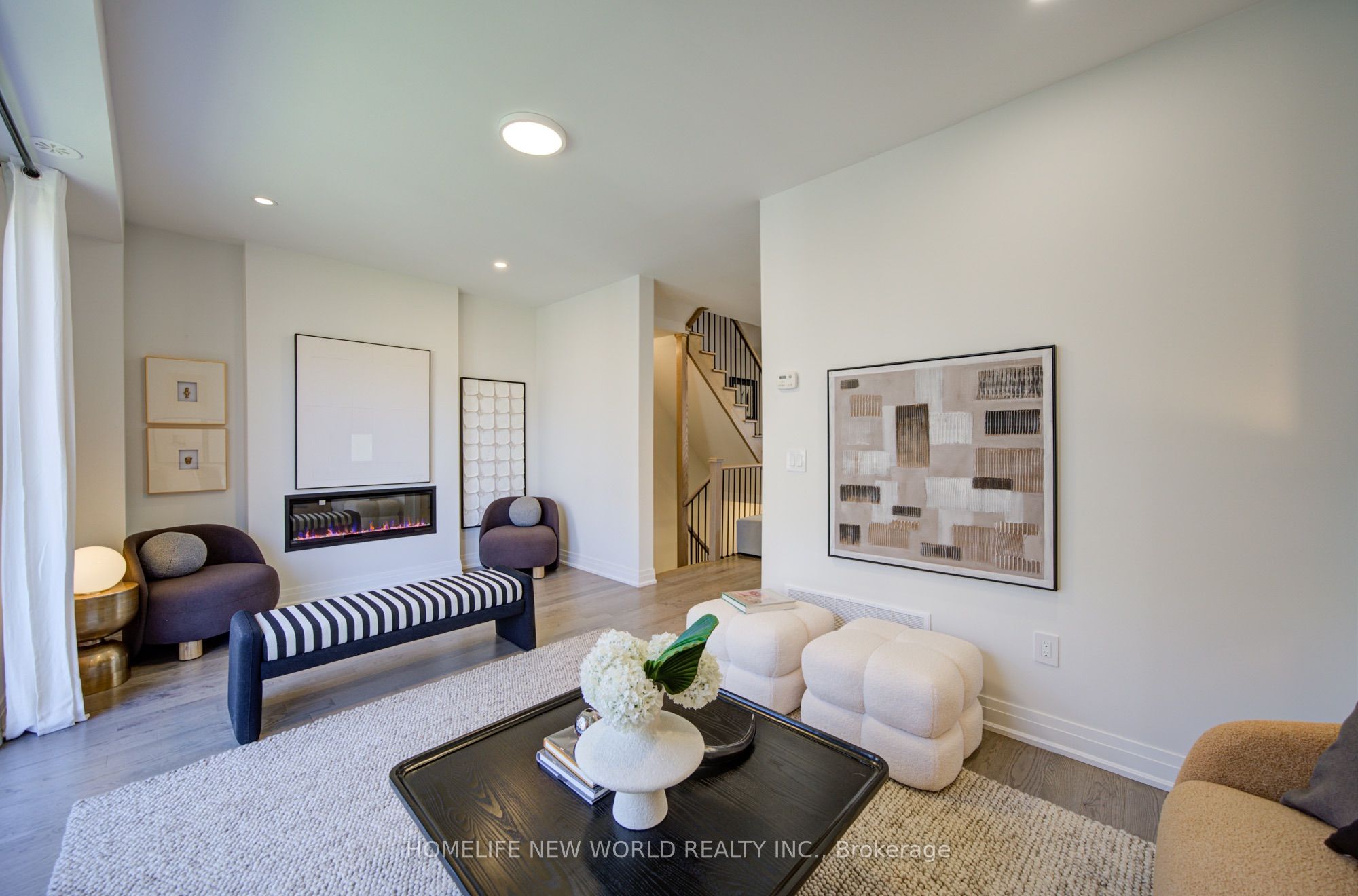 216 Vermont Avenue Property Photo 15
