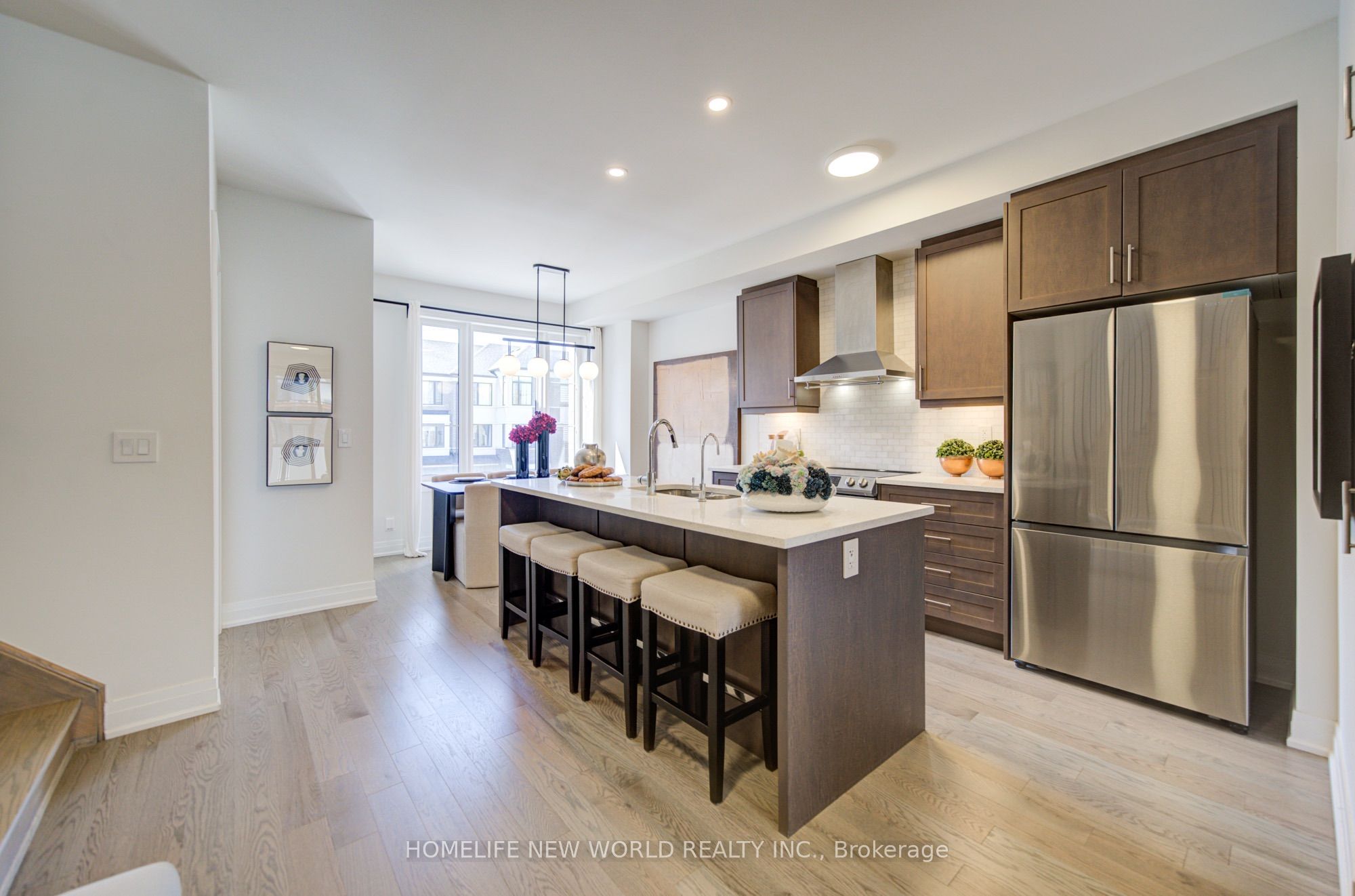 216 Vermont Avenue Property Photo 19