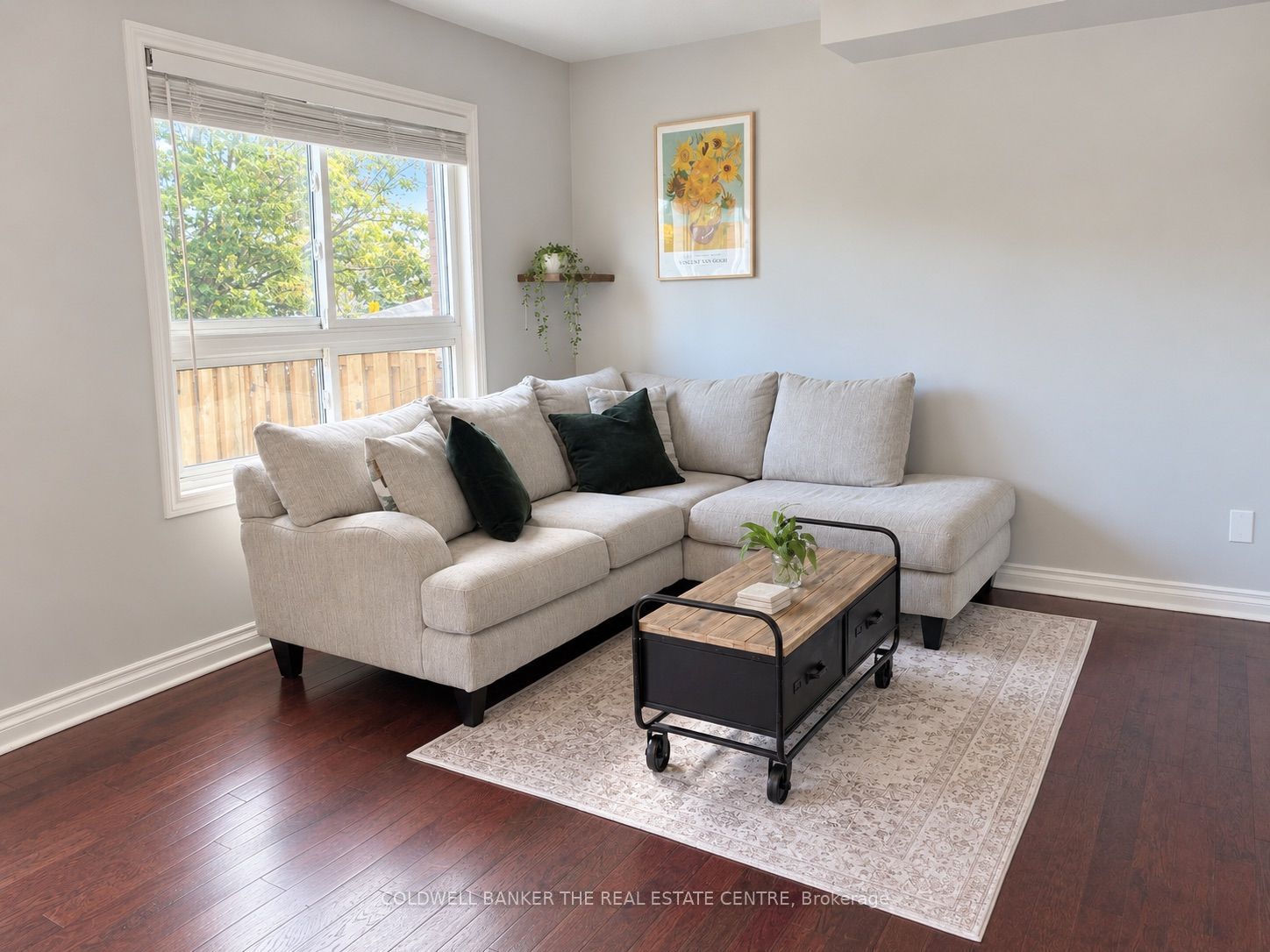 1140 Inniswood Street Property Photo 7