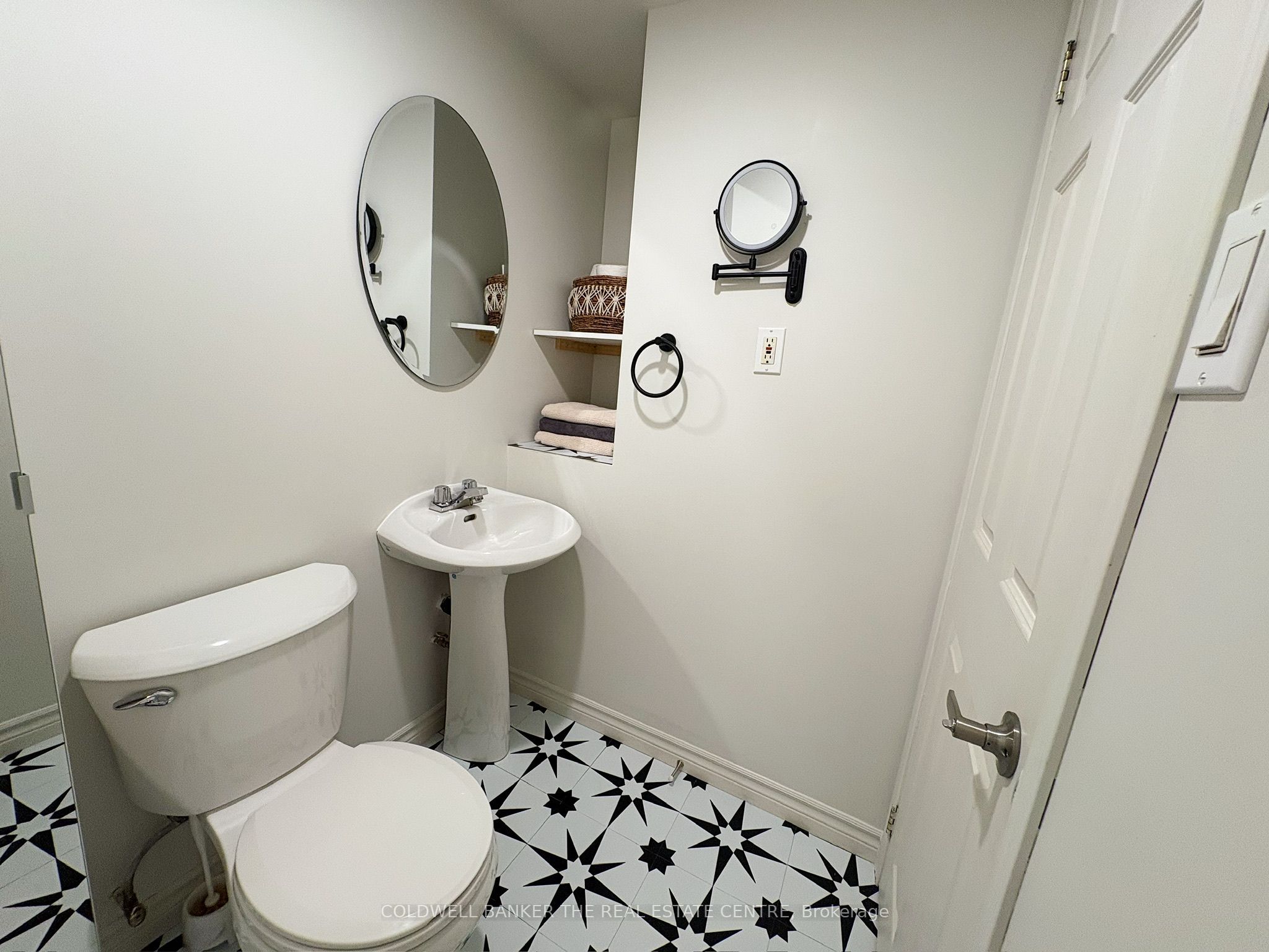 1140 Inniswood Street Property Photo 26