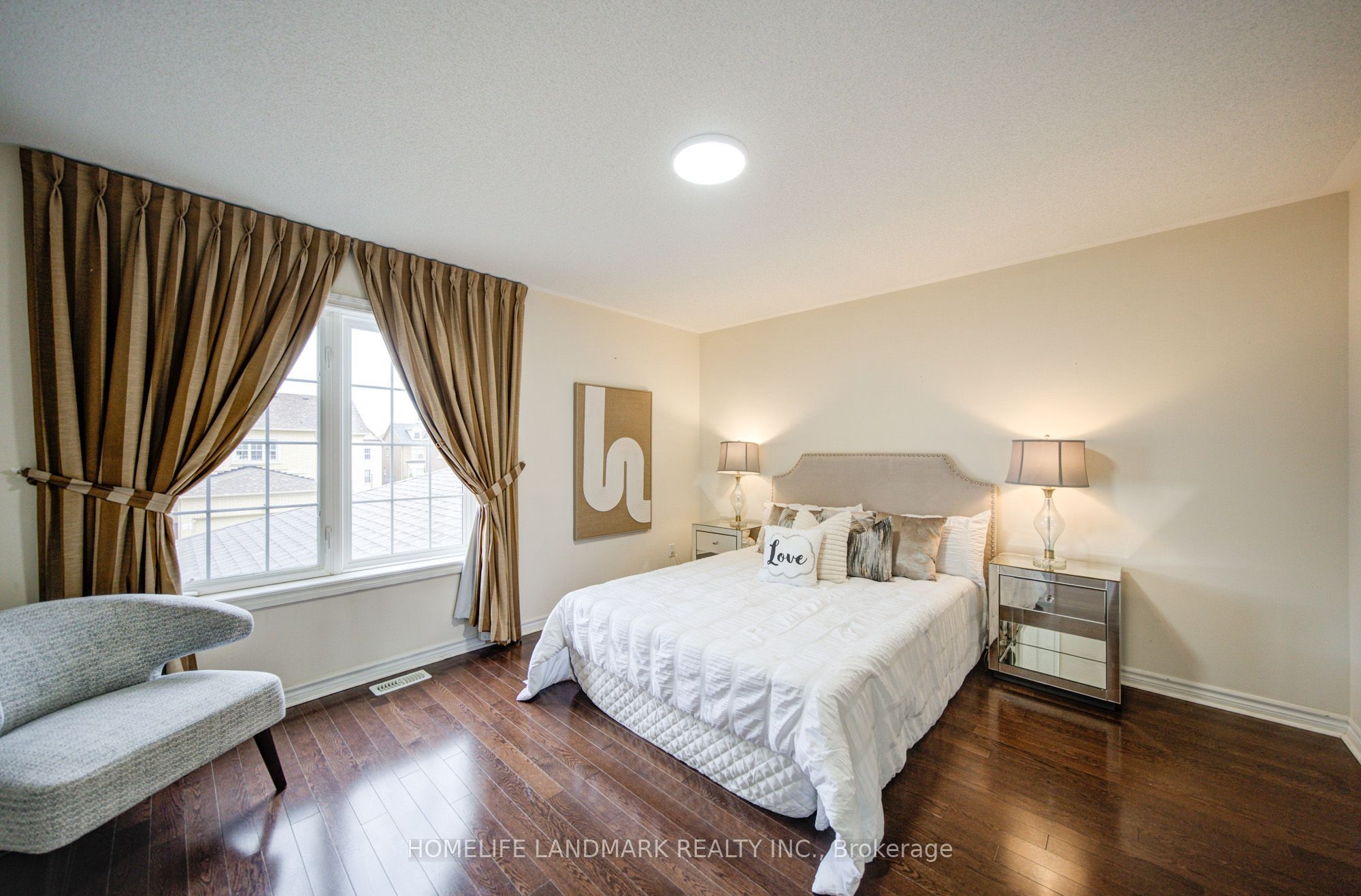 10483 Woodbine Avenue Property Photo 35