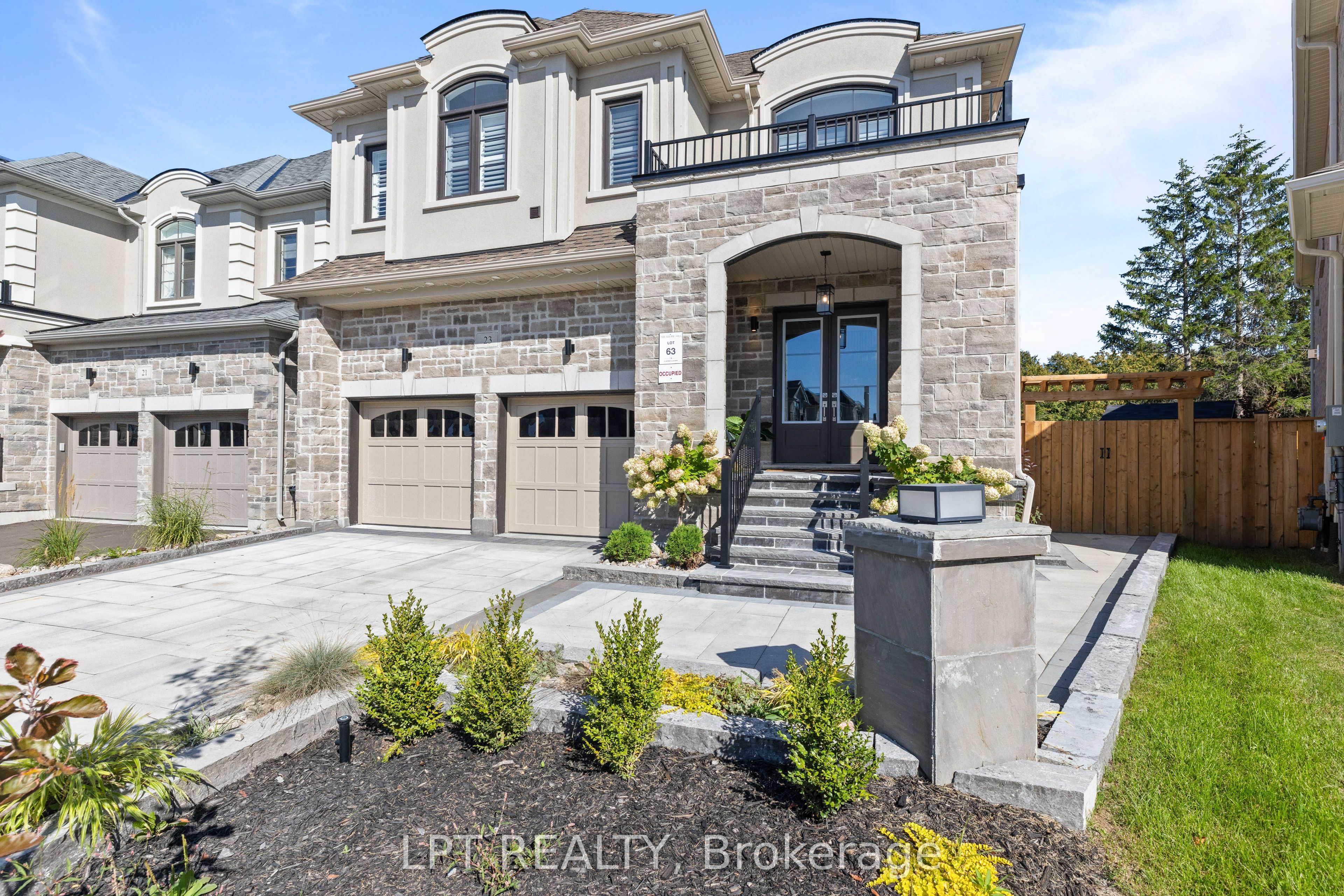 23 George Ellis Drive Property Photo 2