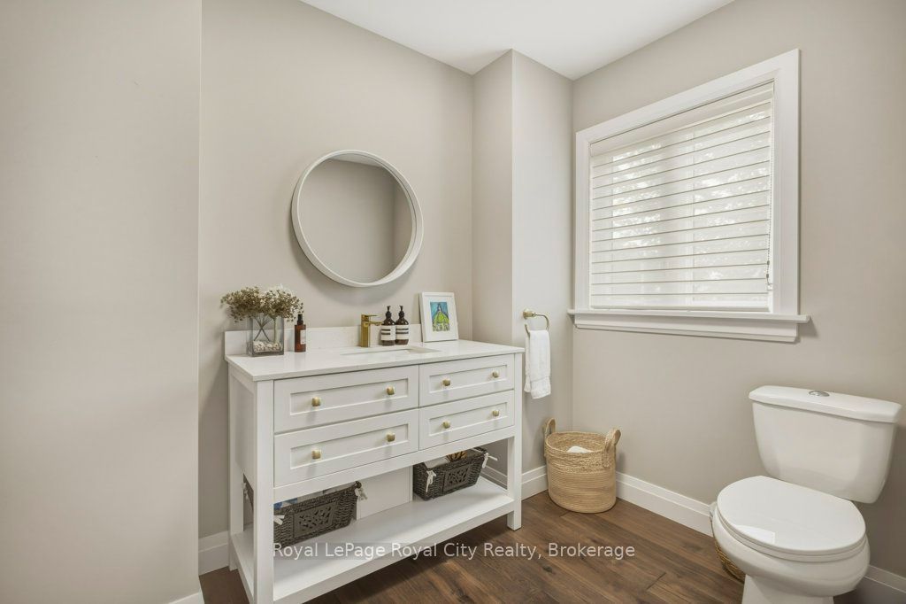 236 Stanley Street Property Photo 13