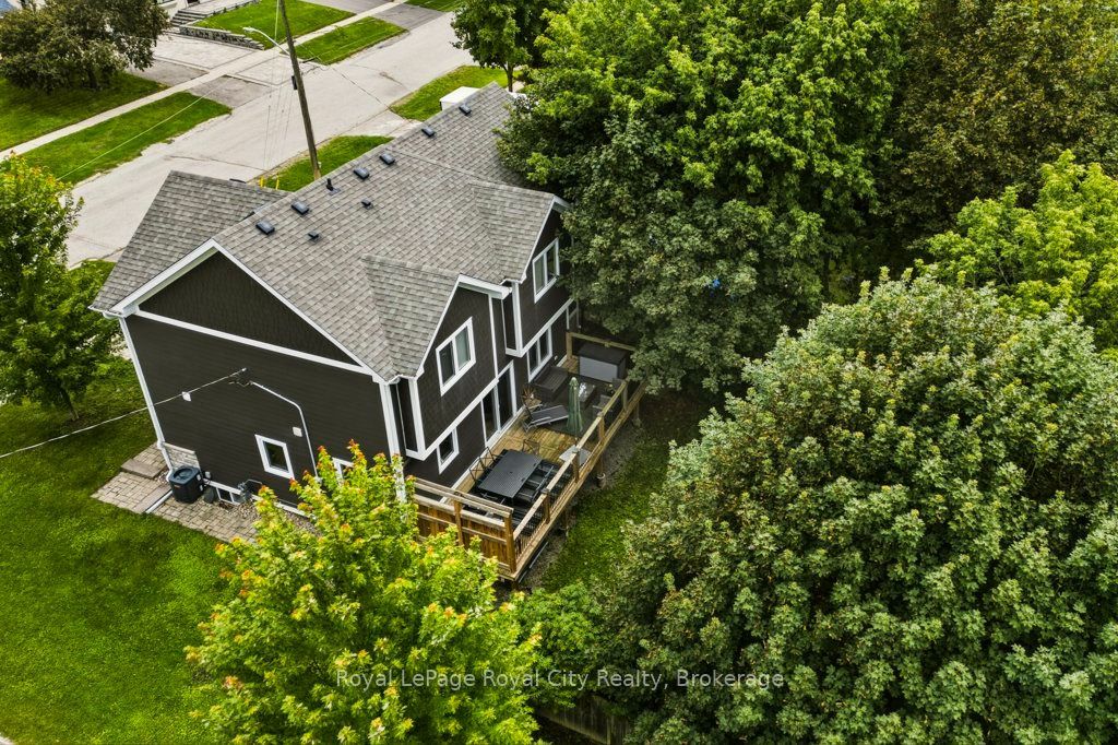 236 Stanley Street Property Photo 28
