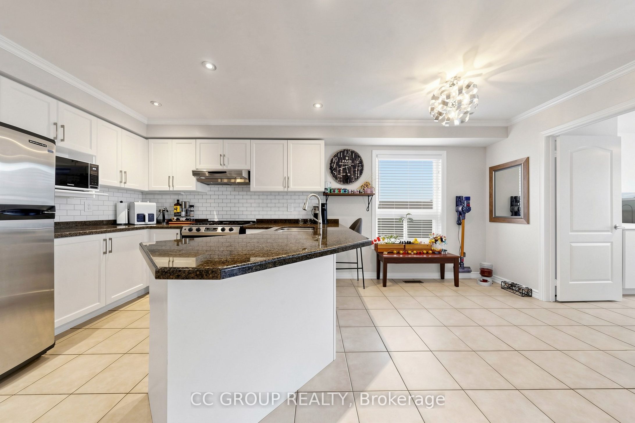 34 Glendennan Avenue Property Photo 12