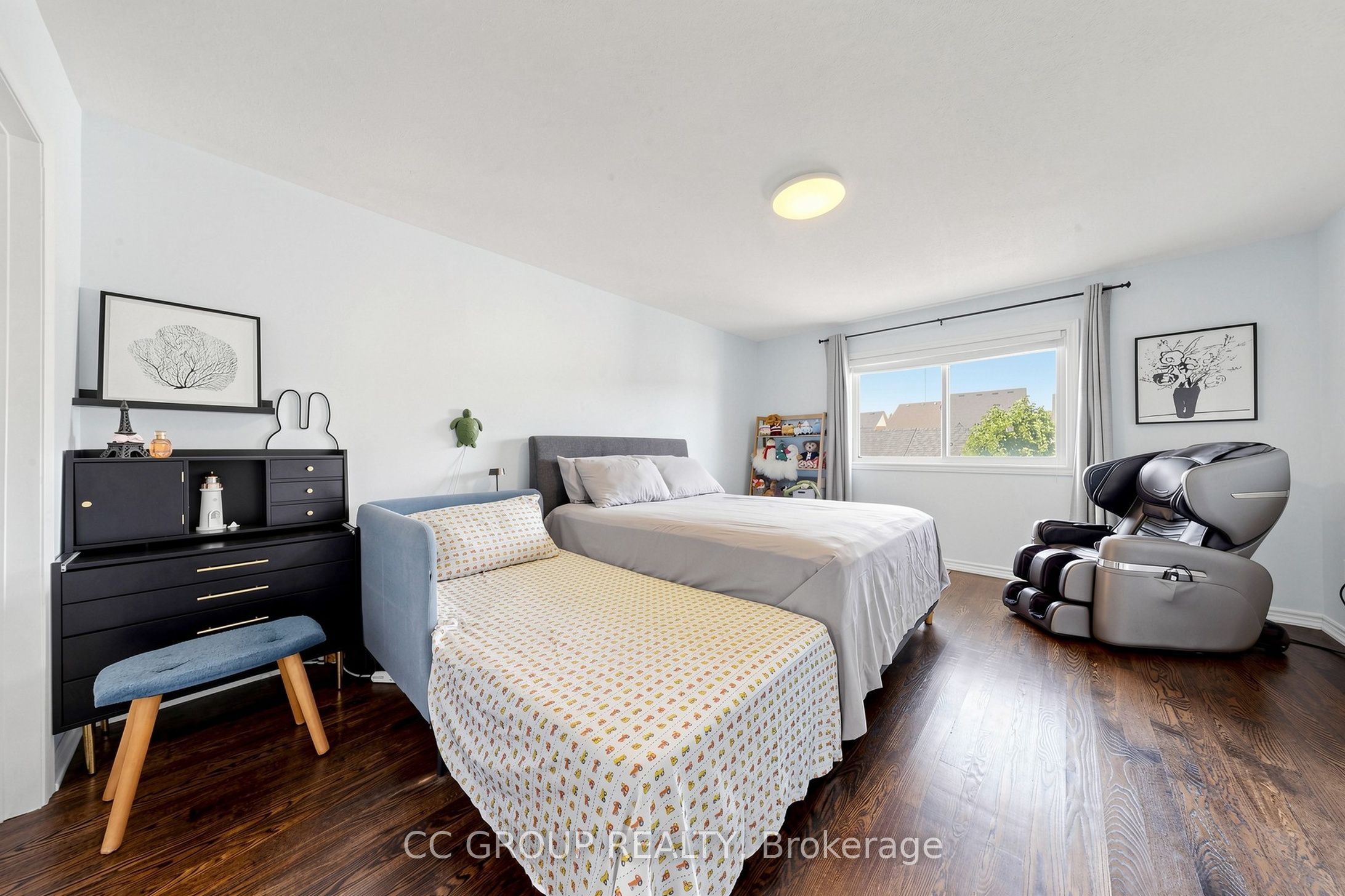 34 Glendennan Avenue Property Photo 18