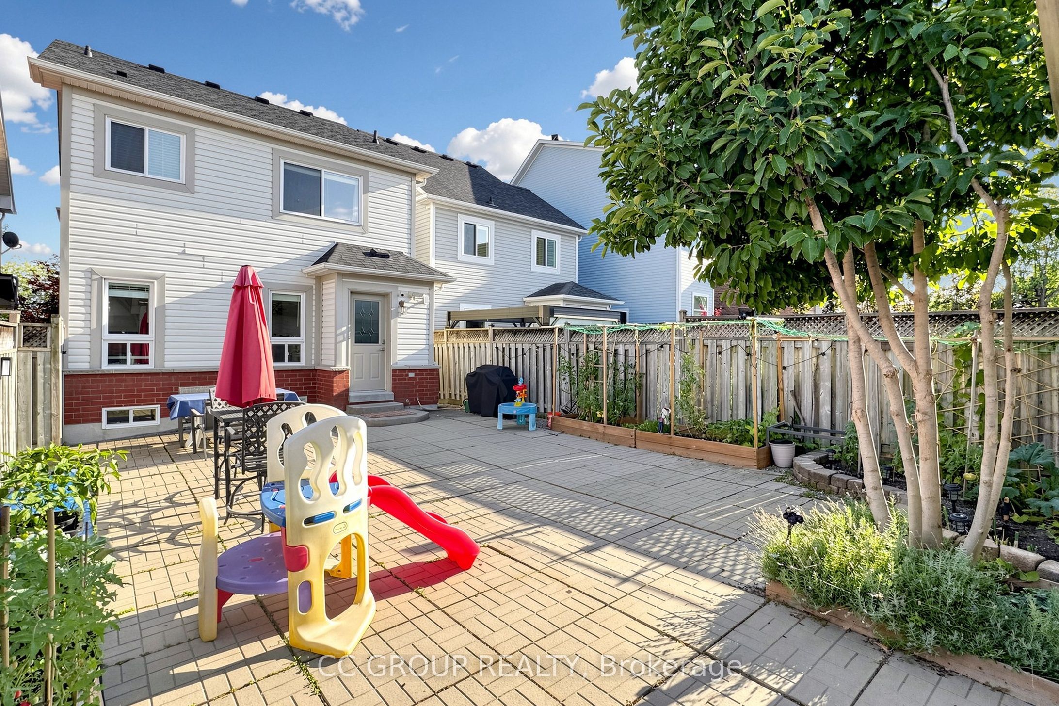 34 Glendennan Avenue Property Photo 36
