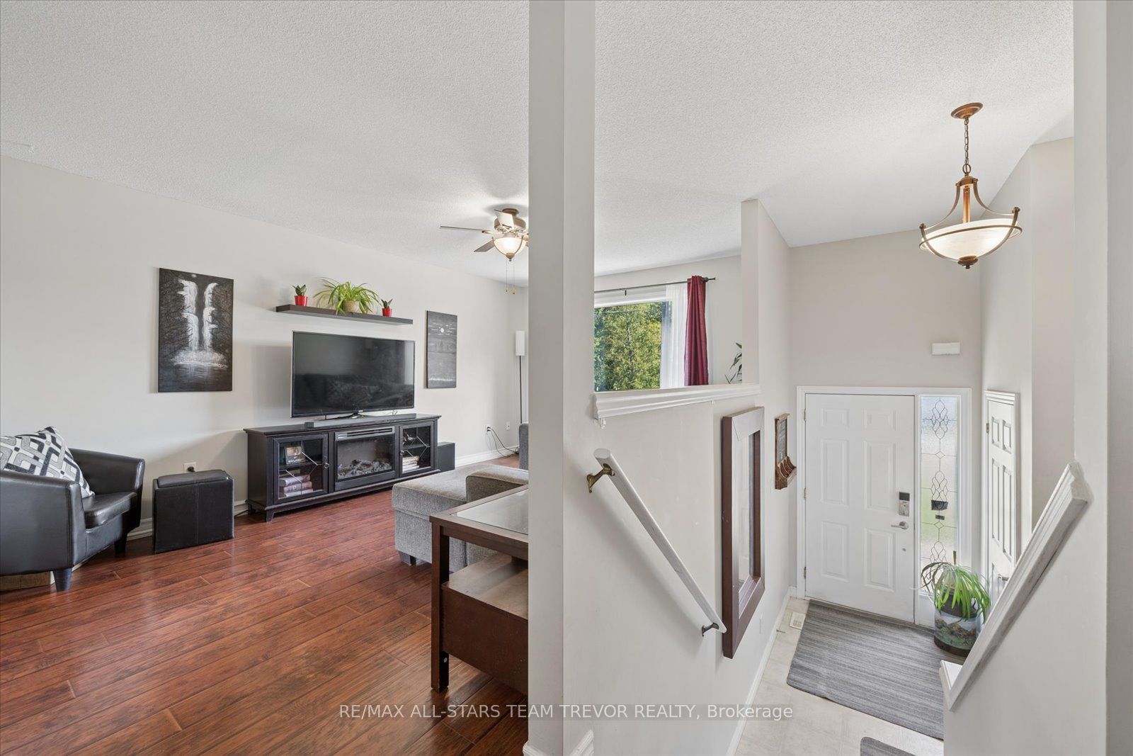 16 Evelyn Avenue Property Photo 6