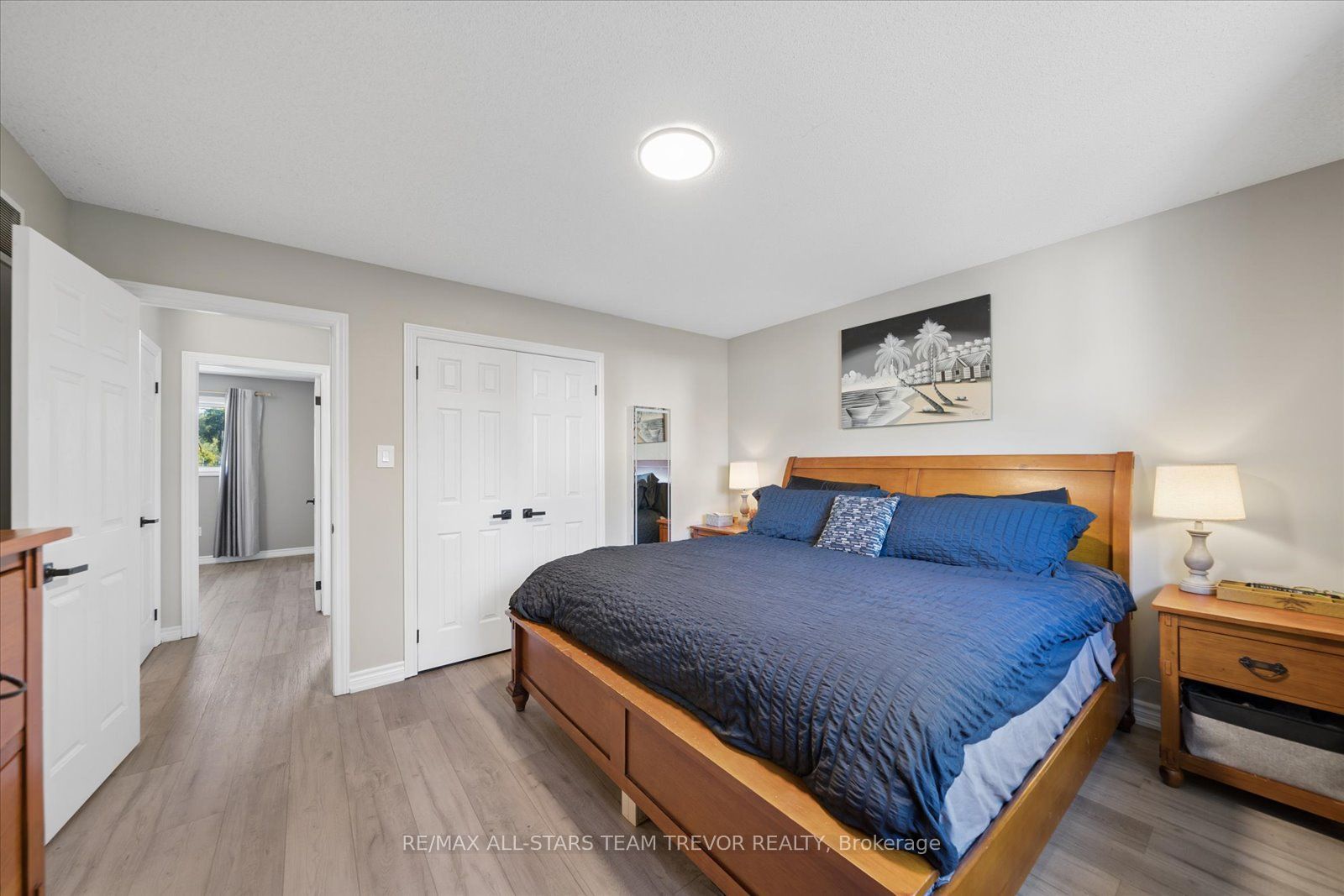 16 Evelyn Avenue Property Photo 20