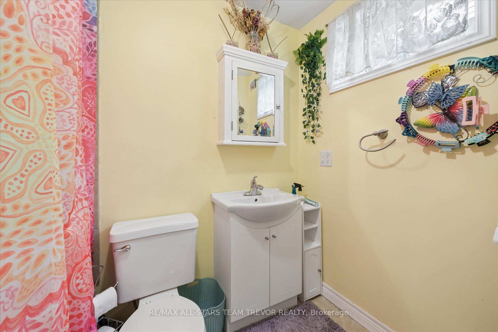 16 Evelyn Avenue Property Photo 35
