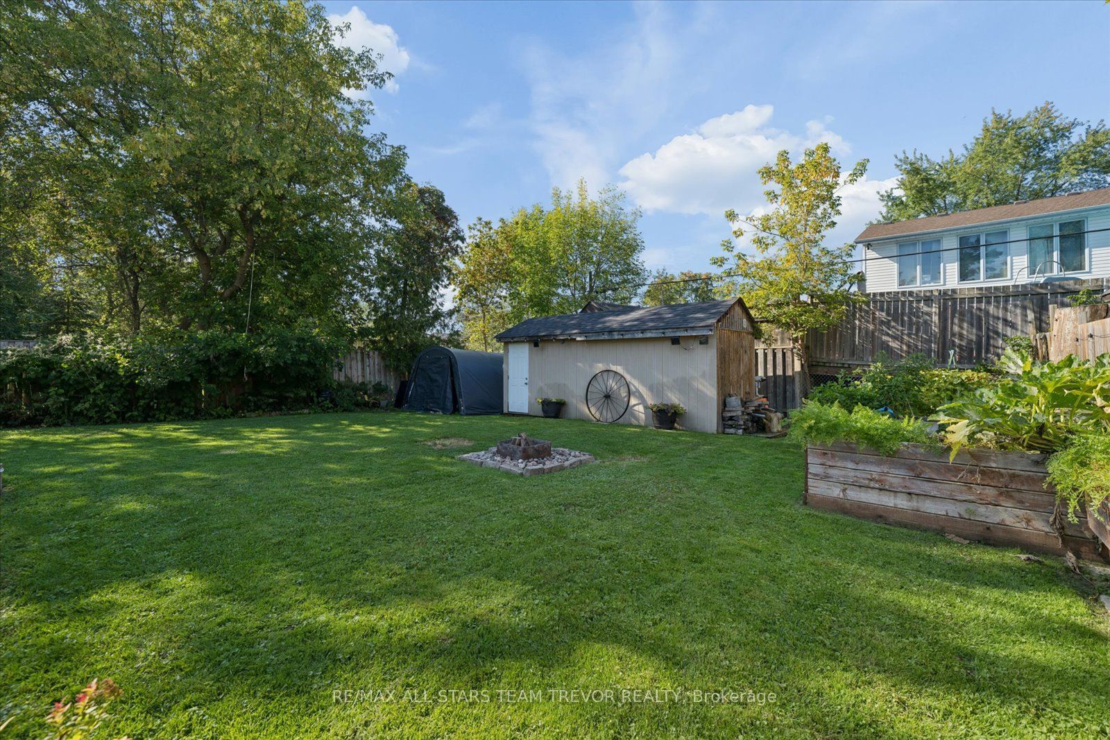 16 Evelyn Avenue Property Photo 47