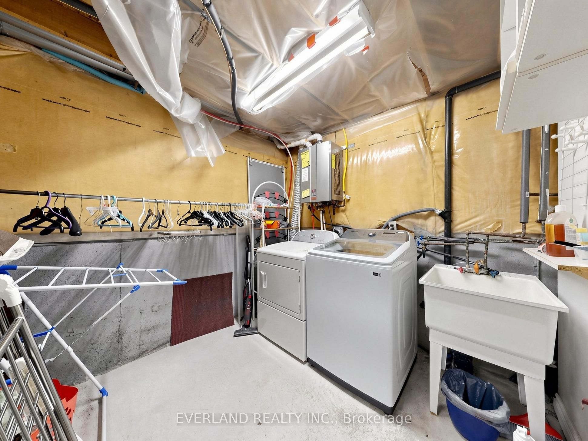 26 Erla Court Property Photo 38
