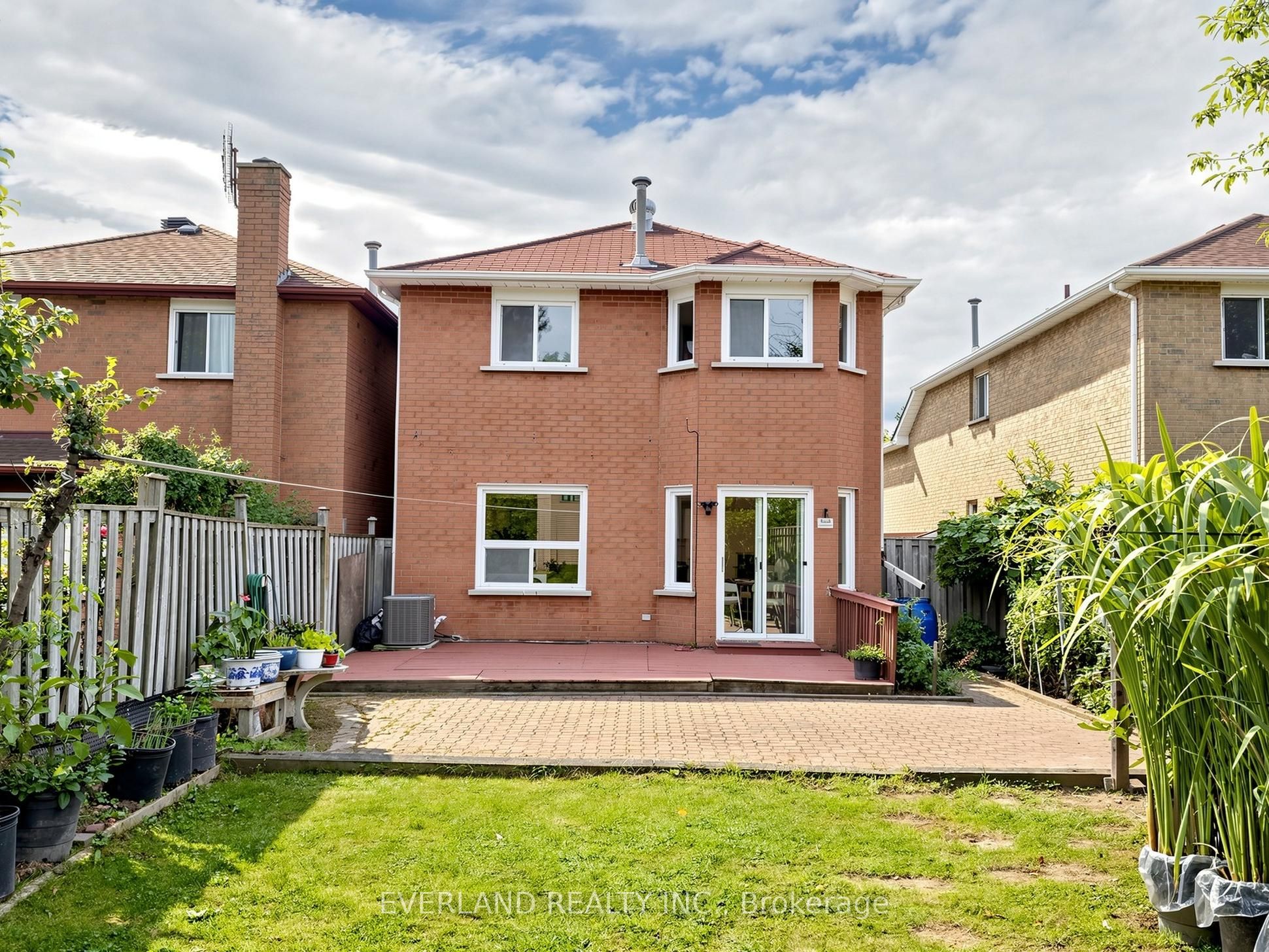 26 Erla Court Property Photo 43