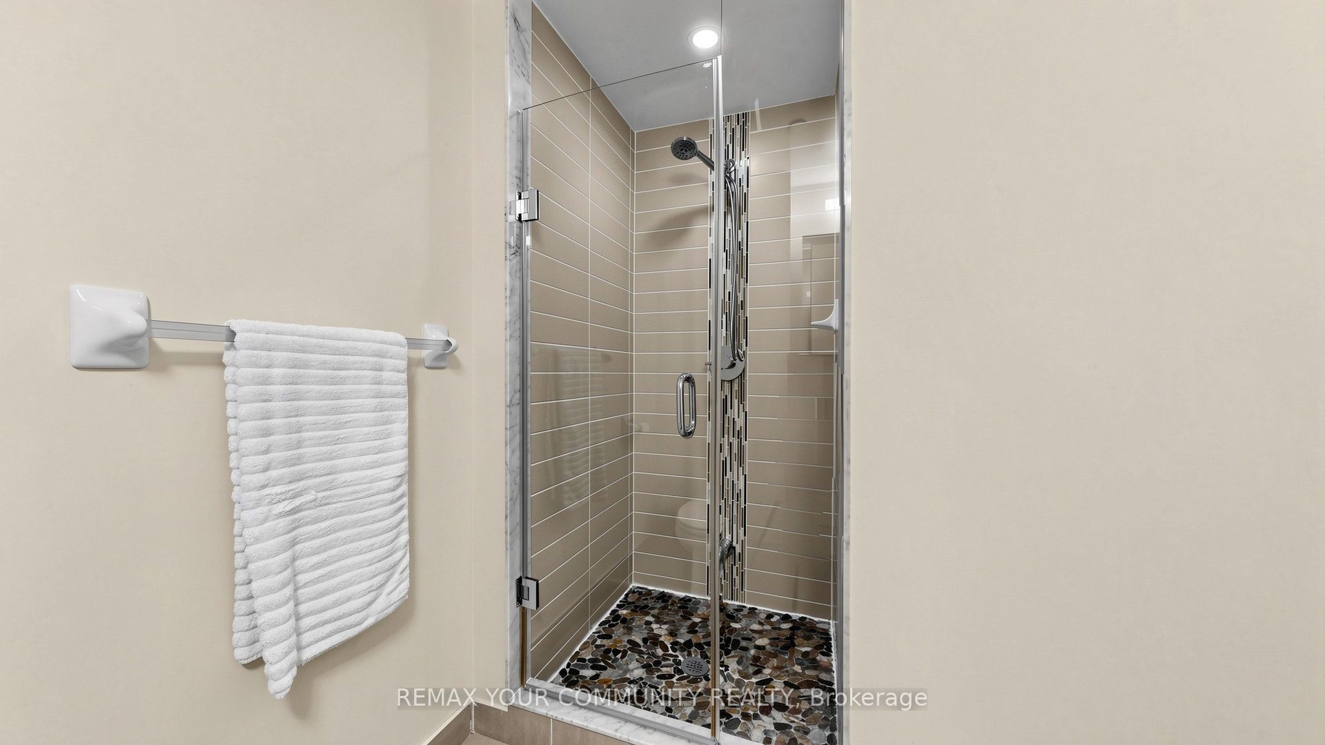 55 Oneida Crescent 408 Property Photo 20