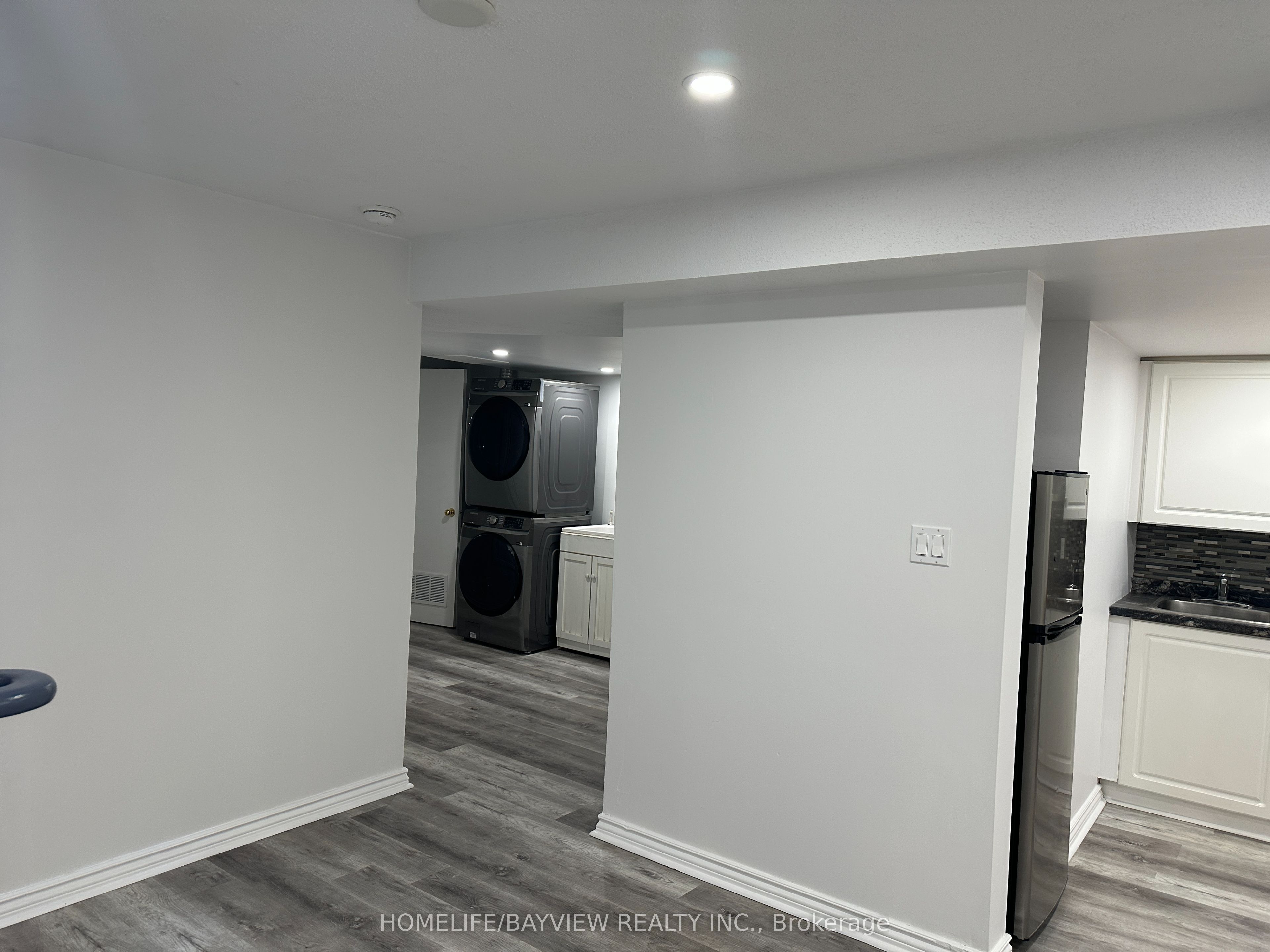 36 Rosanna(lower Level) Crescent Property Photo 6