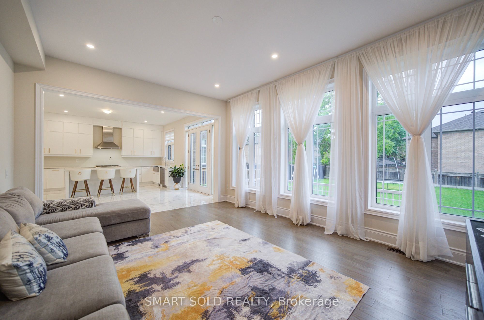 2 Menotti Drive Property Photo 24