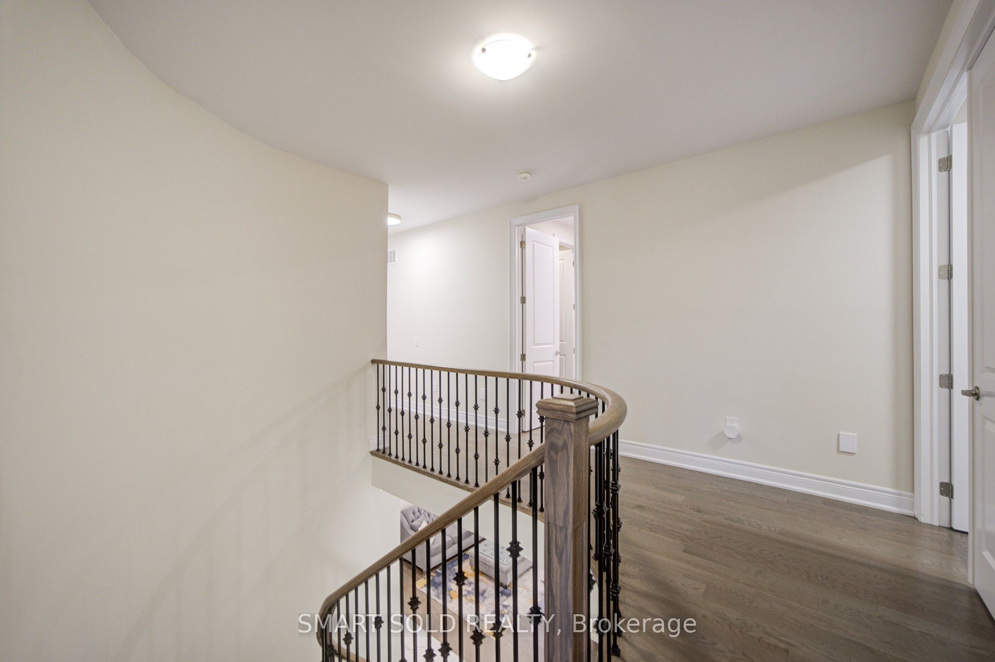 2 Menotti Drive Property Photo 26
