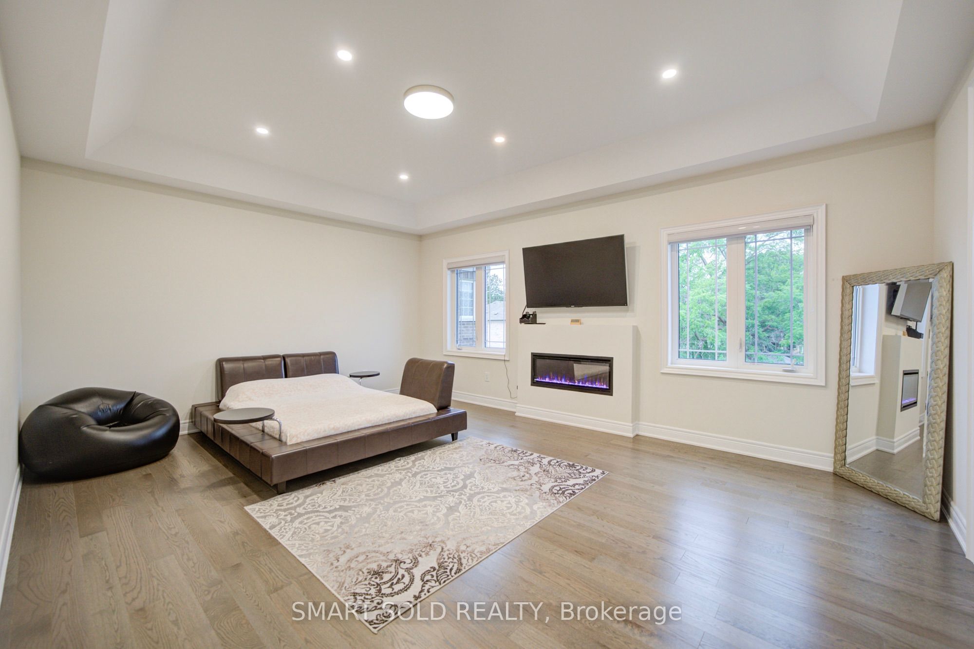 2 Menotti Drive Property Photo 28