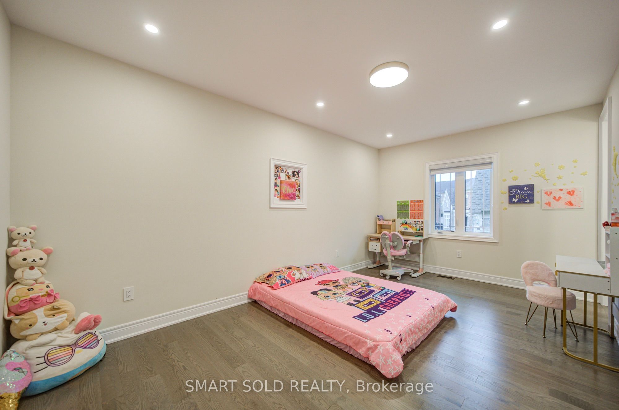 2 Menotti Drive Property Photo 36