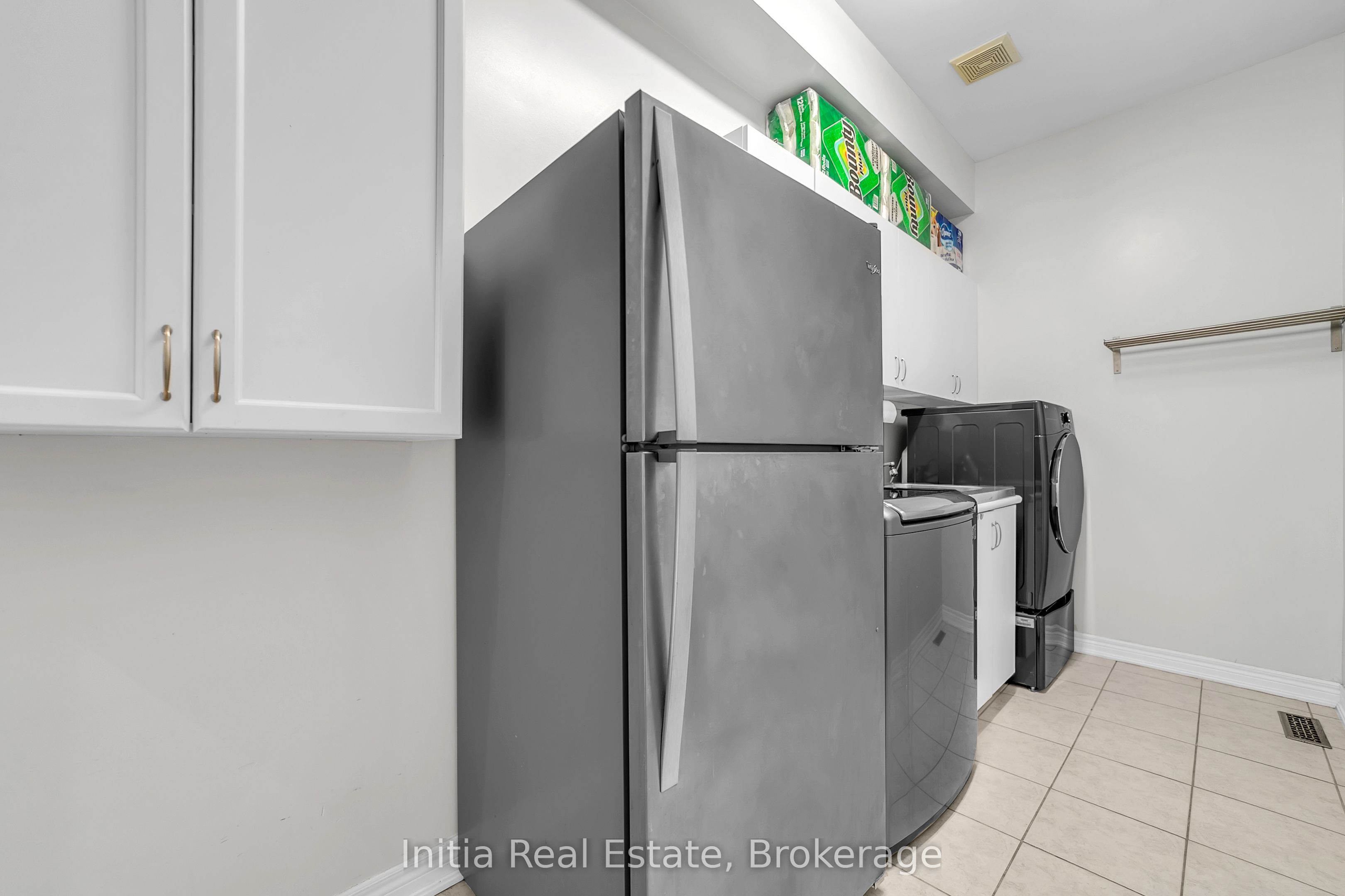 278 Fossil Hill Road E Property Photo 10