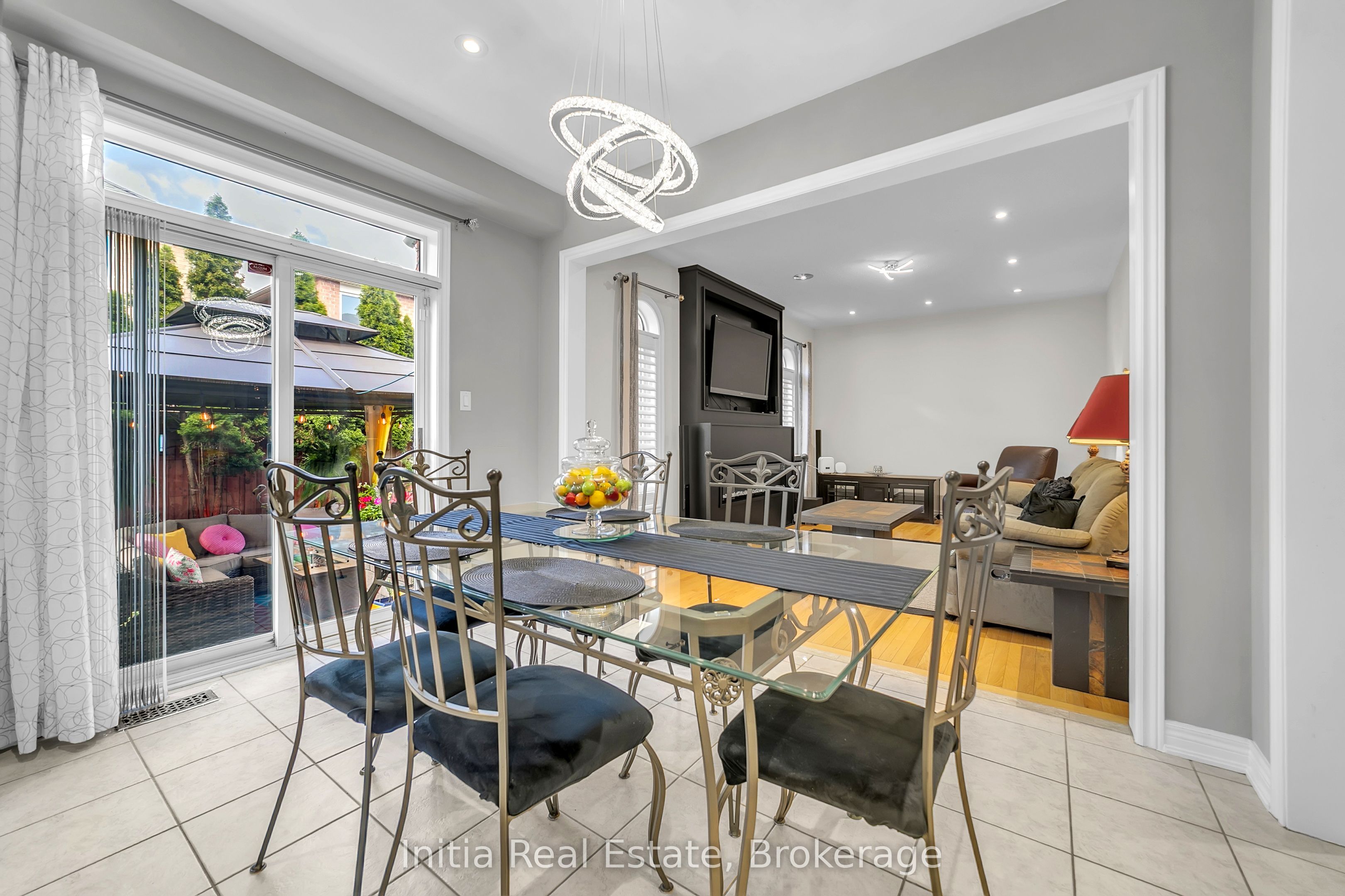 278 Fossil Hill Road E Property Photo 13