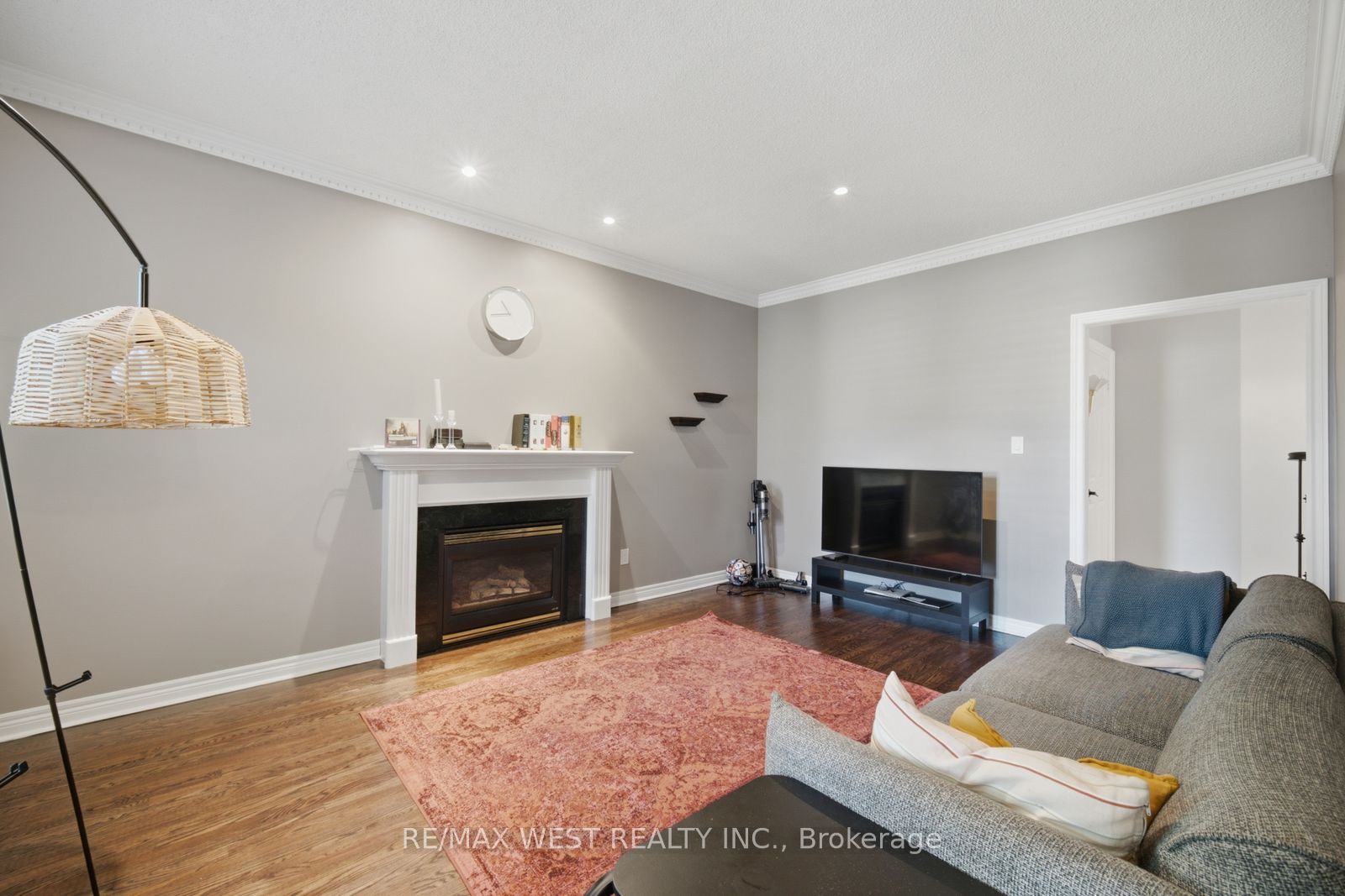 65 Burnhaven Avenue Property Photo 11