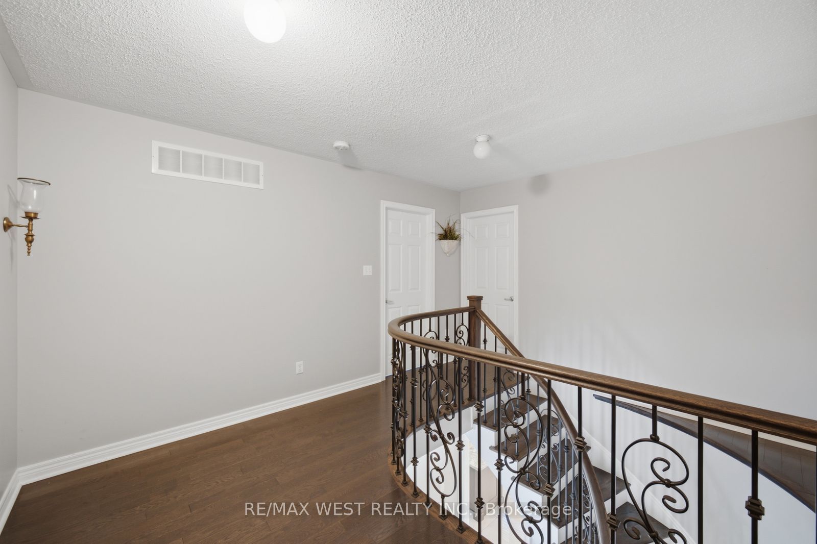 65 Burnhaven Avenue Property Photo 21