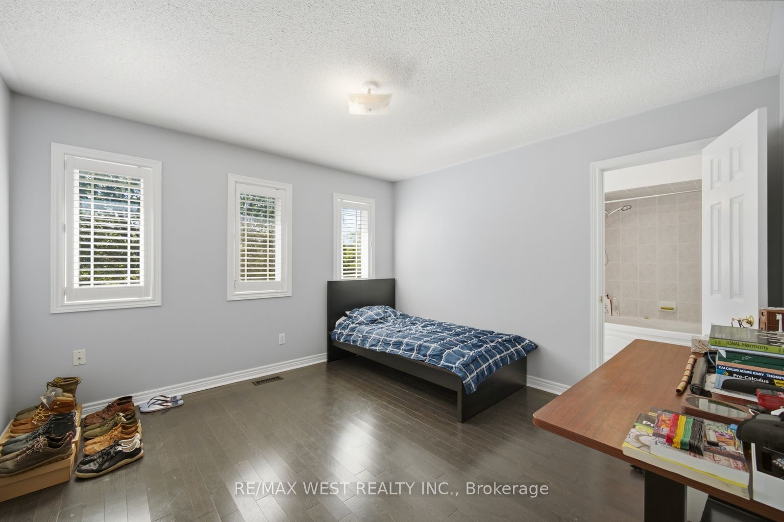 65 Burnhaven Avenue Property Photo 29