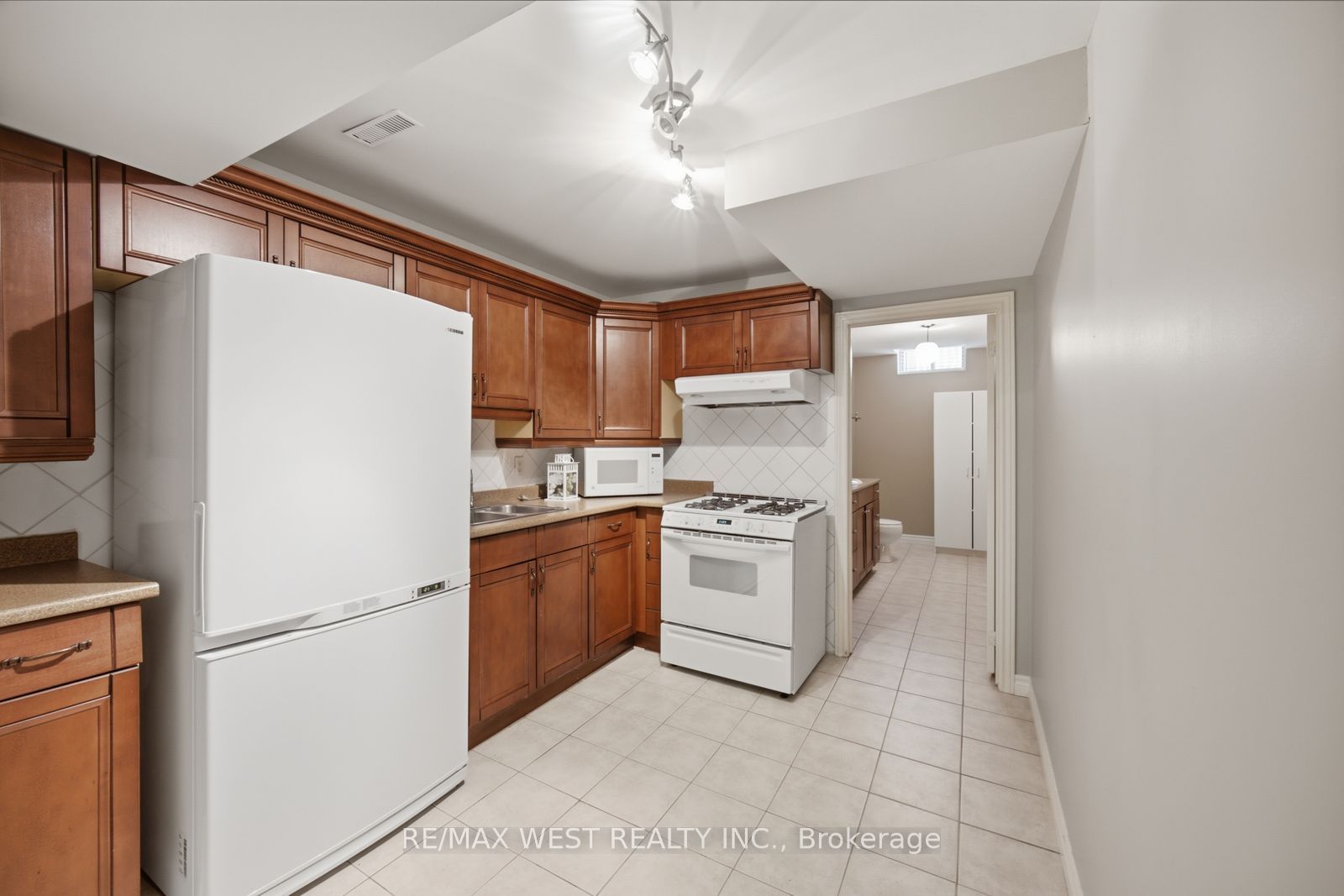 65 Burnhaven Avenue Property Photo 39