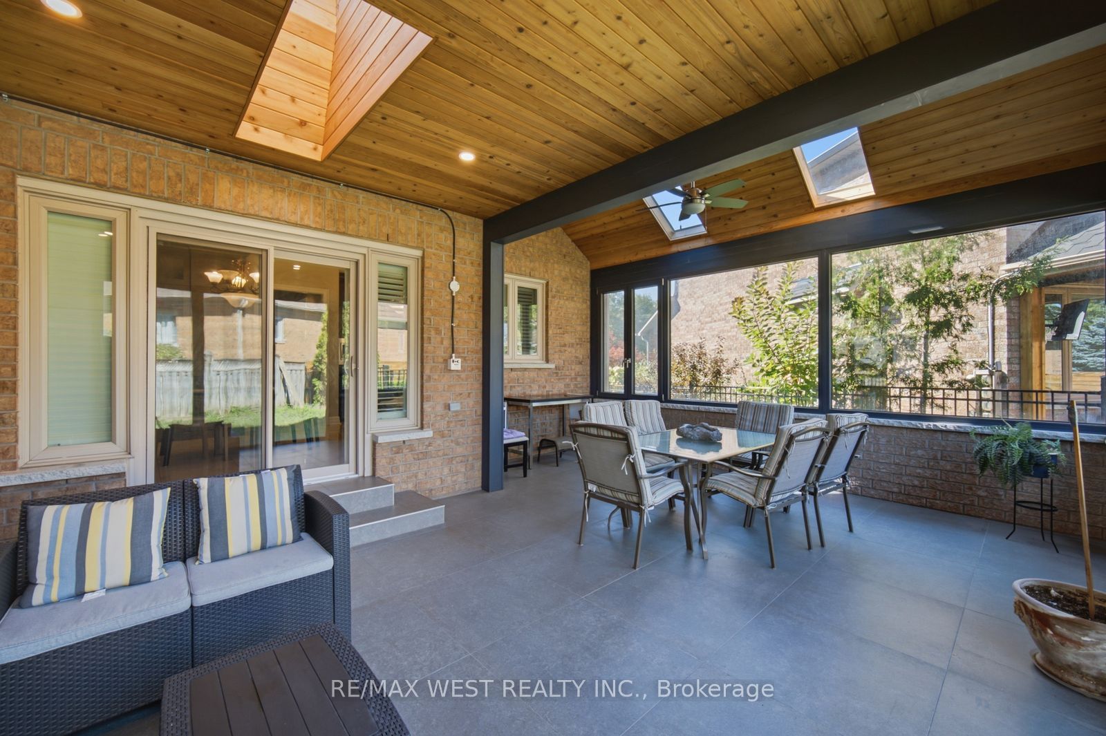 65 Burnhaven Avenue Property Photo 44