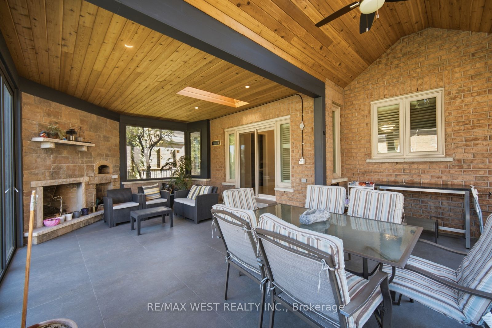 65 Burnhaven Avenue Property Photo 45