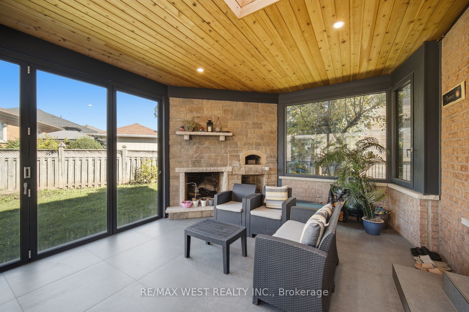 65 Burnhaven Avenue Property Photo 47