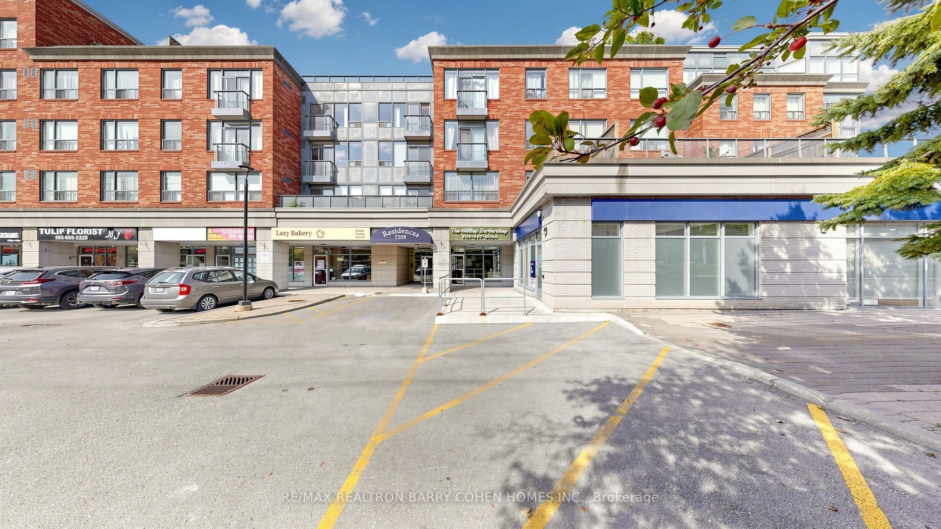 7398 Yonge Street 308 Property Photo 3
