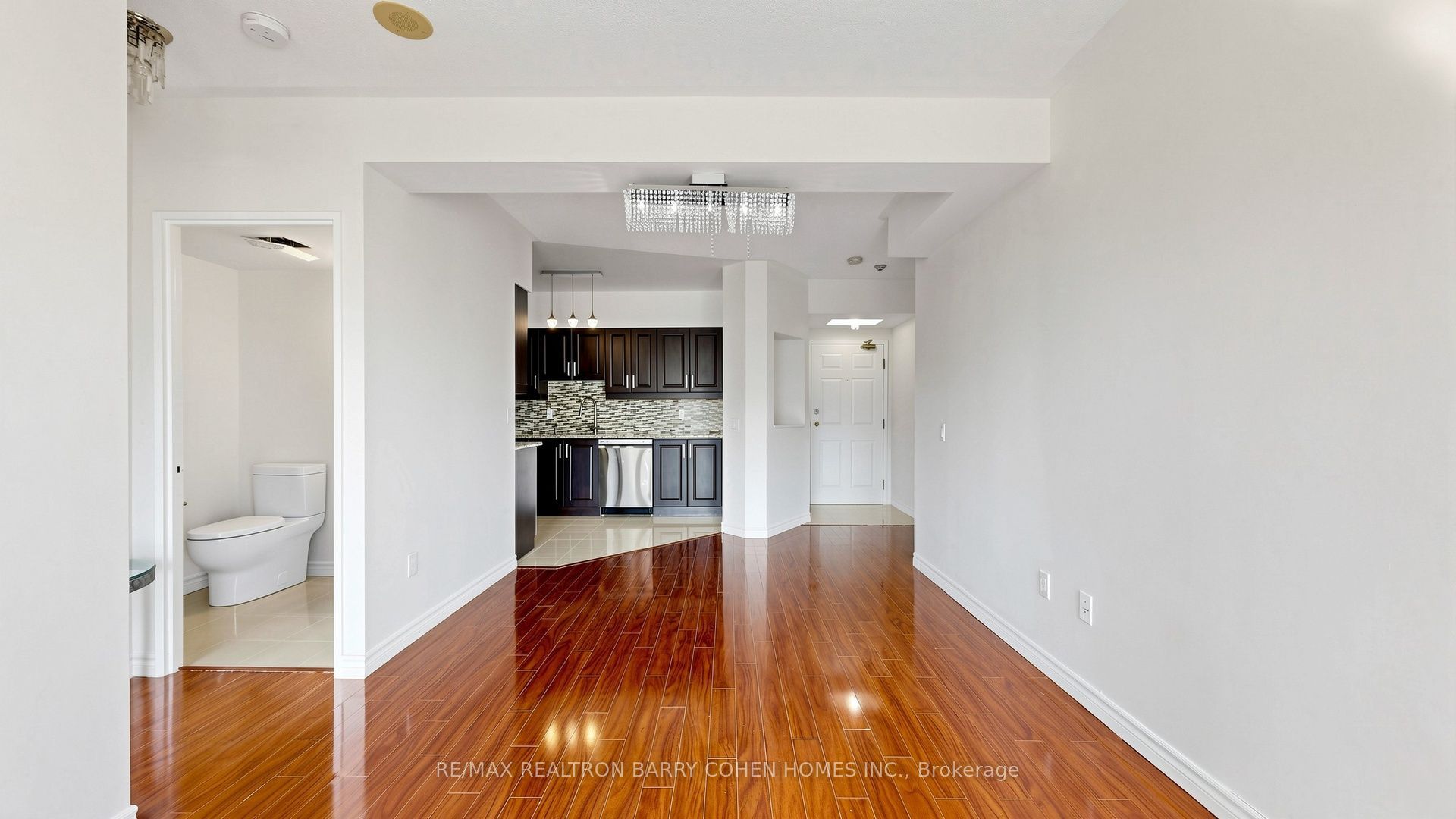 7398 Yonge Street 308 Property Photo 15