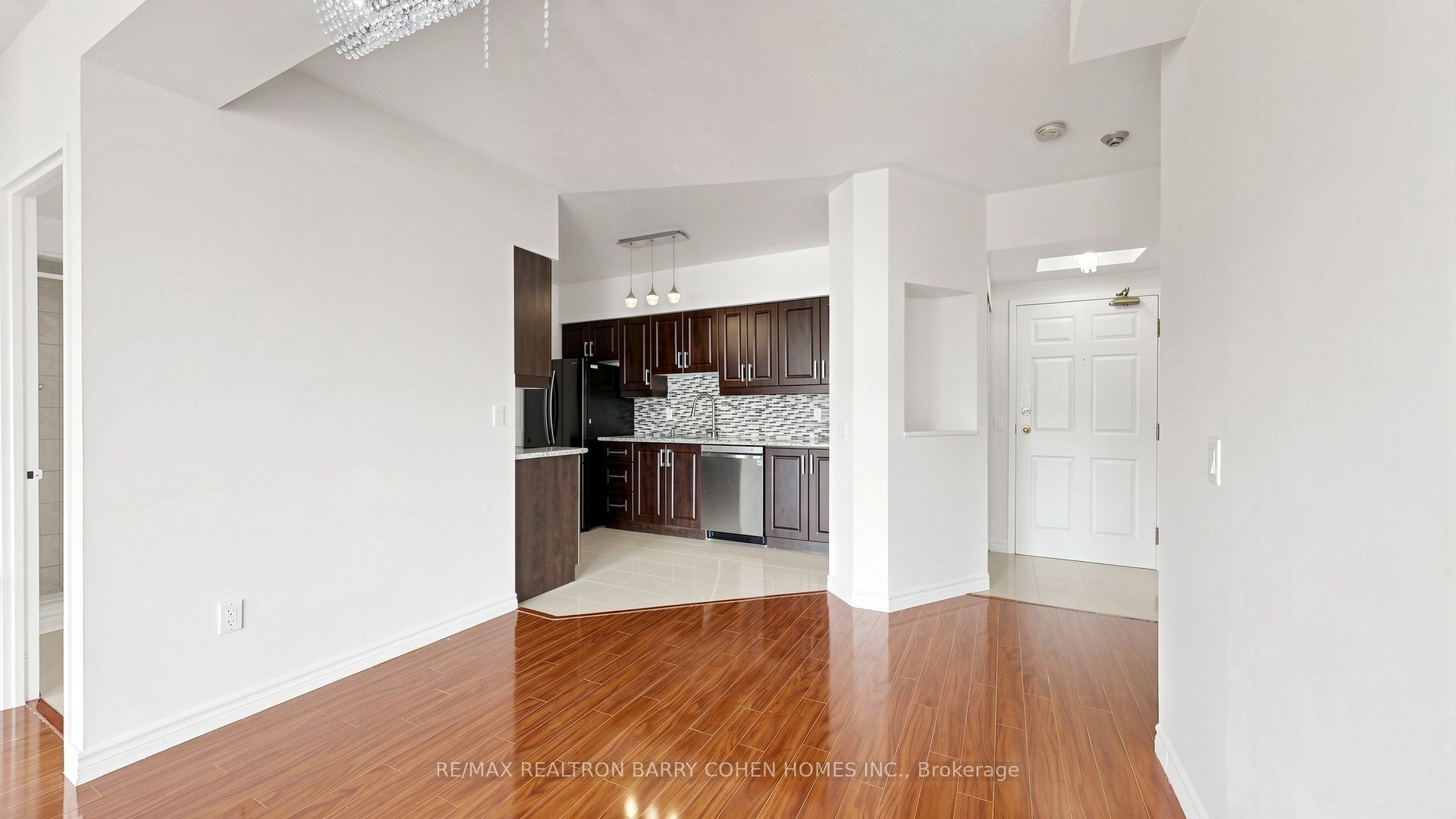 7398 Yonge Street 308 Property Photo 16