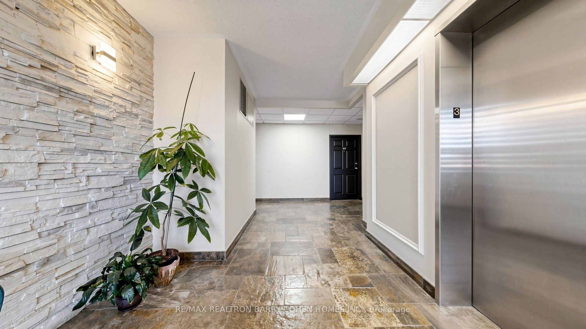 7398 Yonge Street 308 Property Photo 48