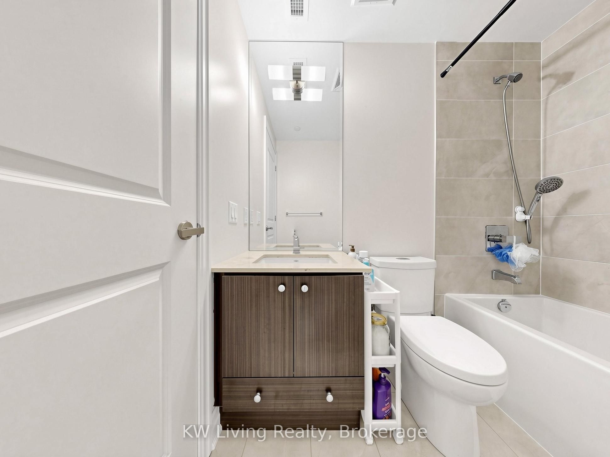 9075 Jane Street 2104 Property Photo 26