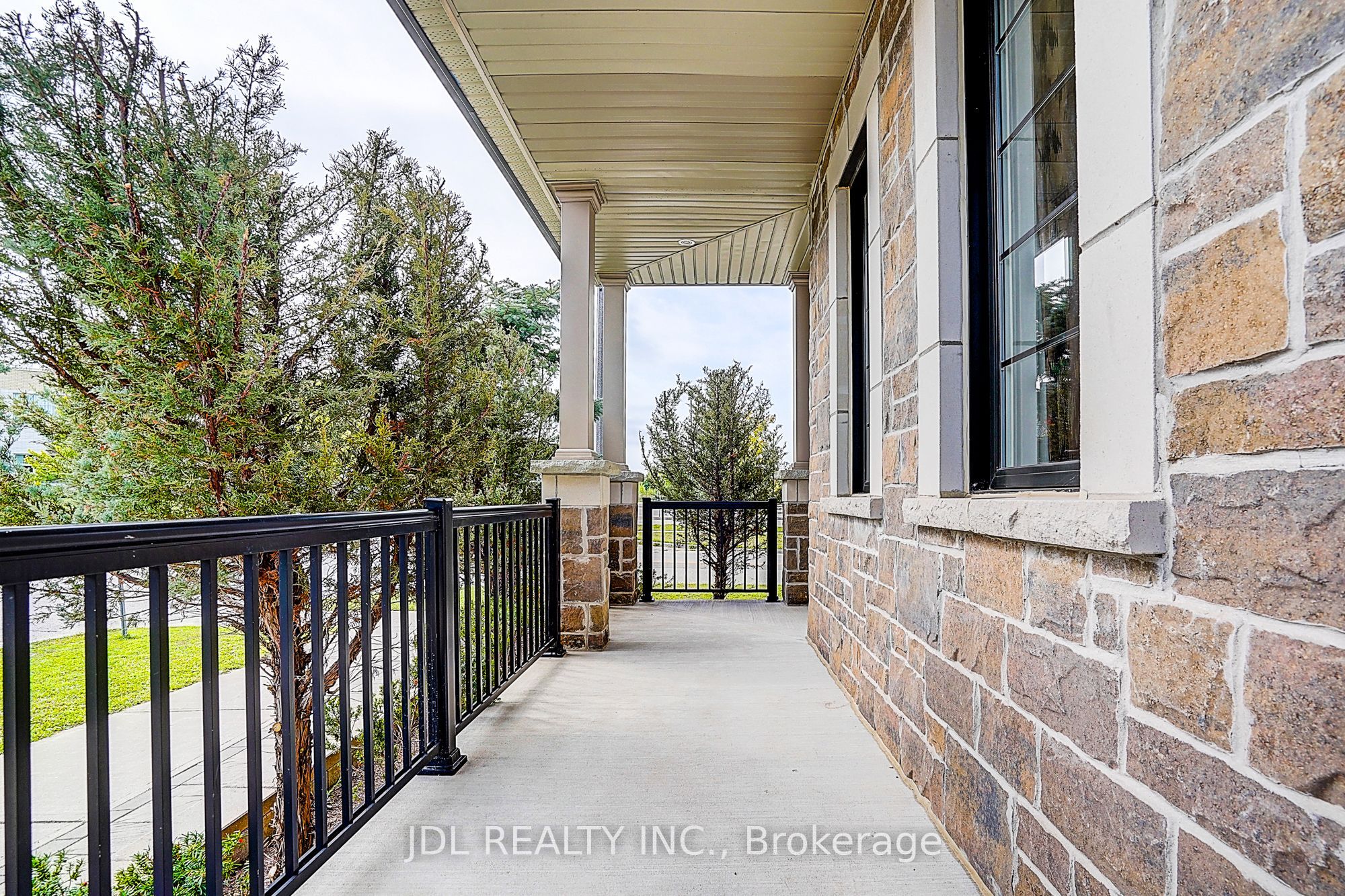 39 Jeffrey Nihda Crescent Property Photo 7